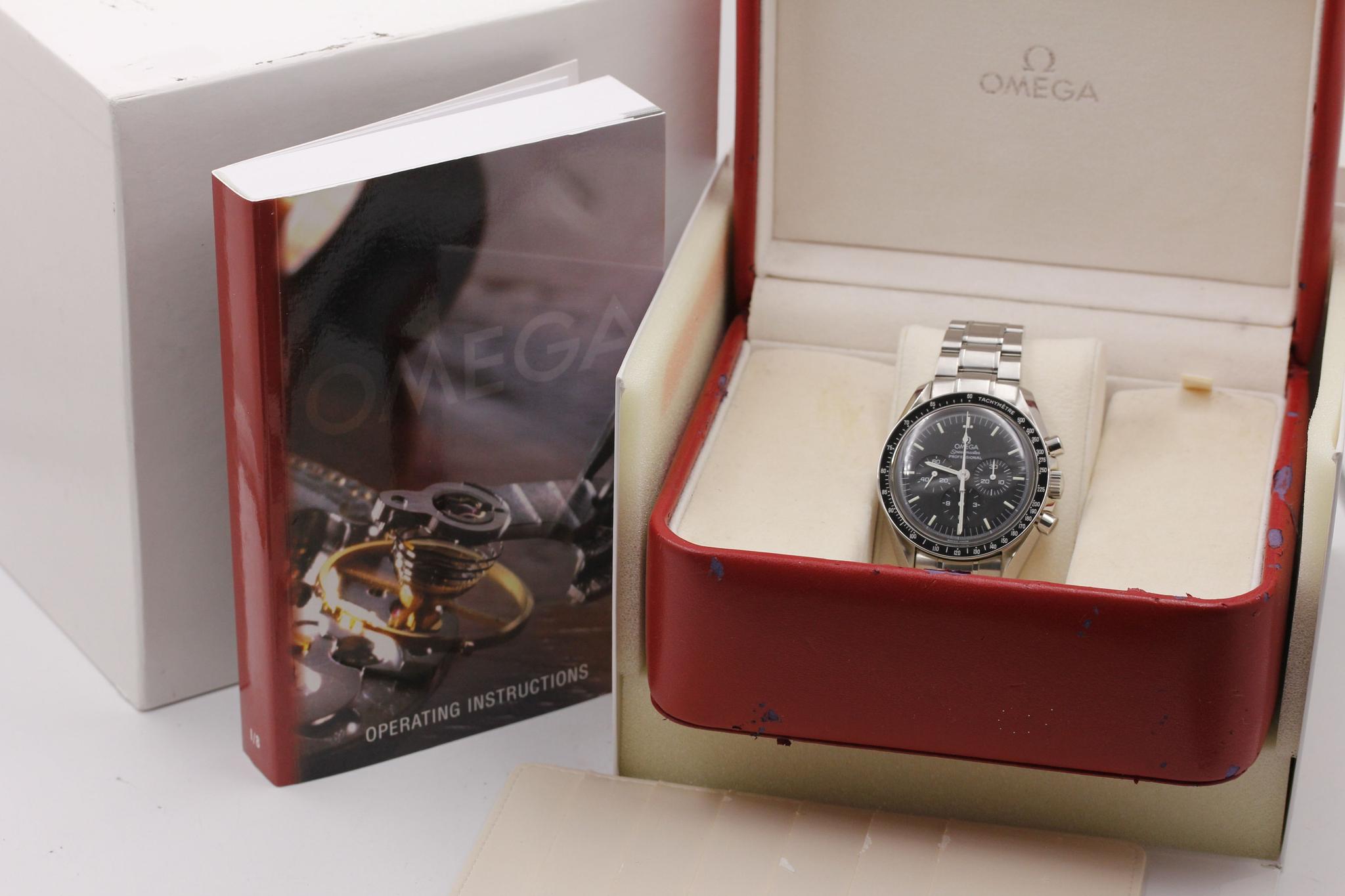 Watch Image 11