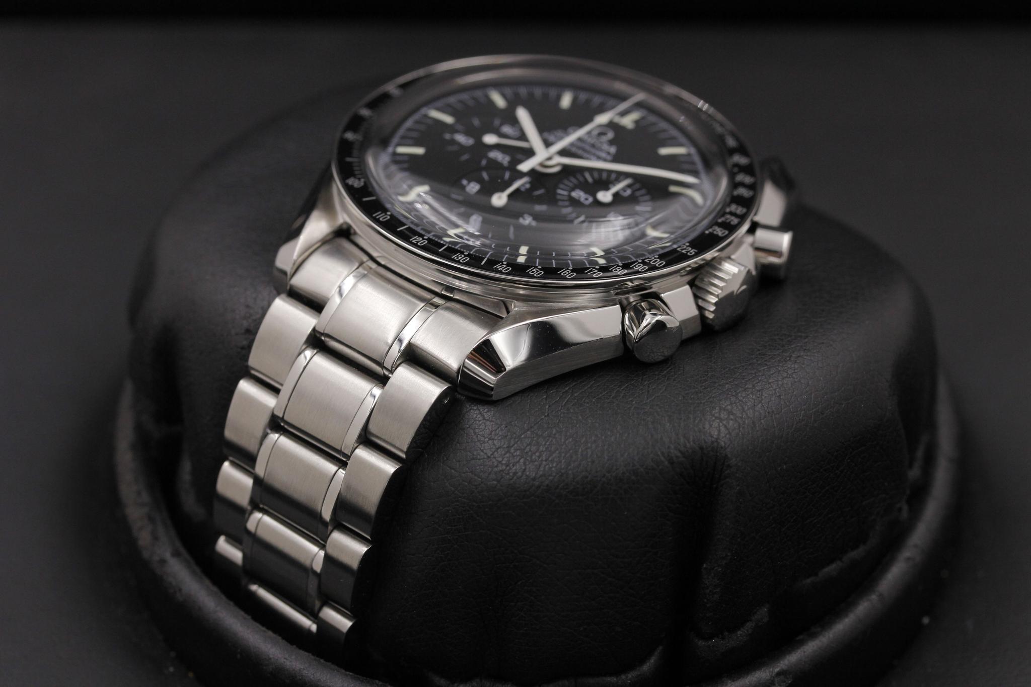 Watch Image 2