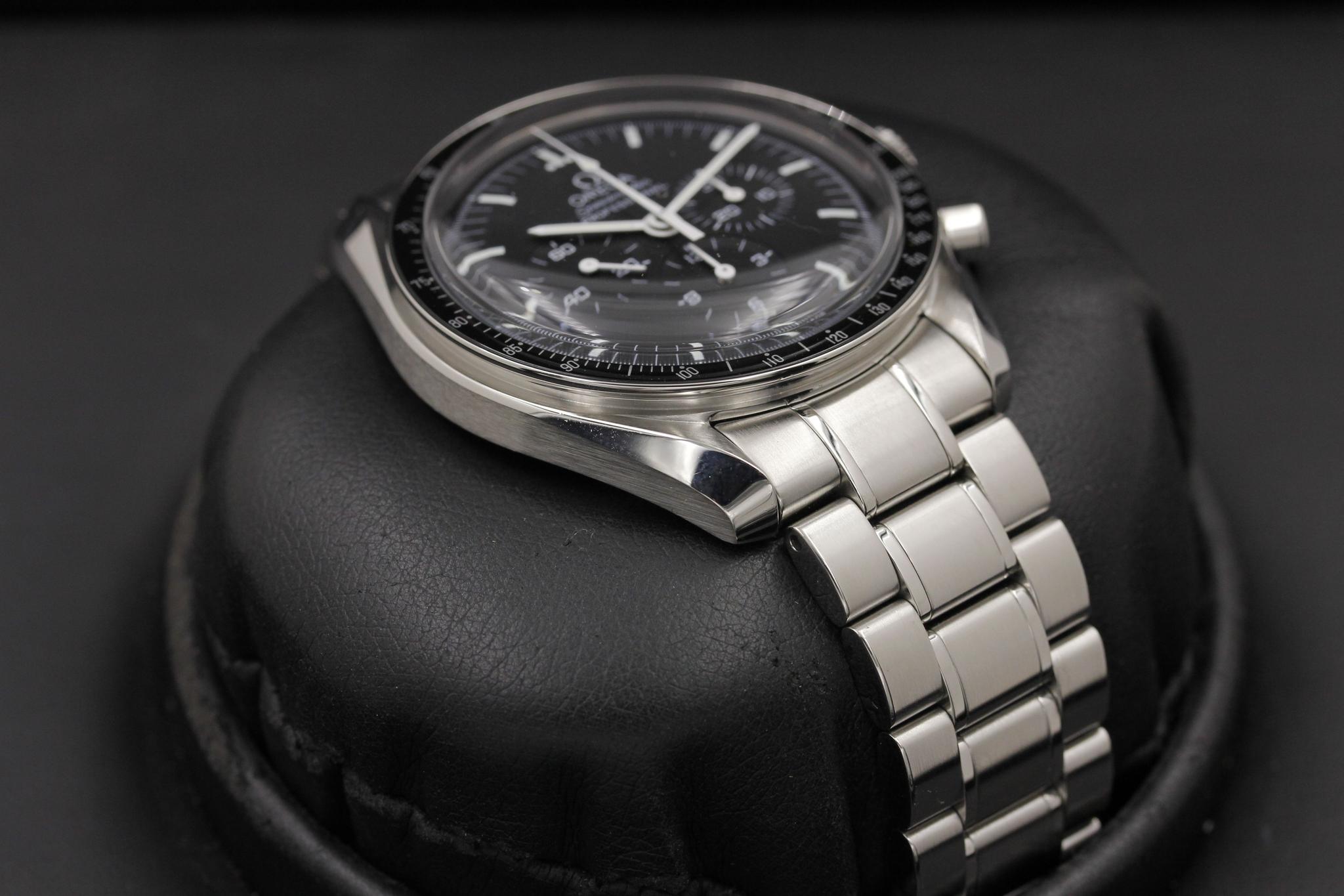 Watch Image 6