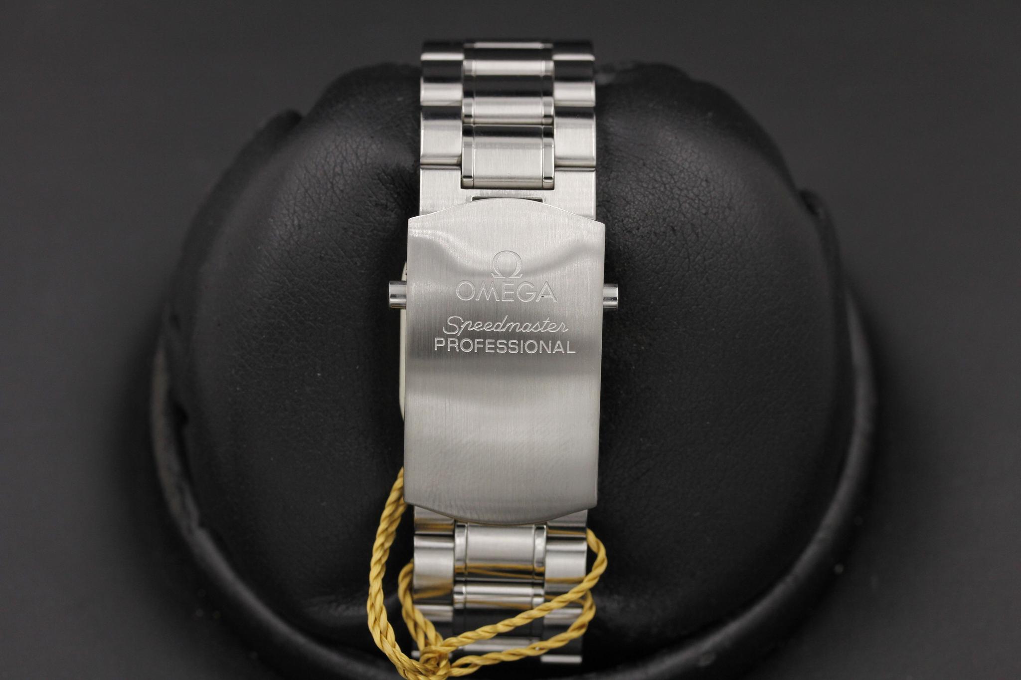 Watch Image 8