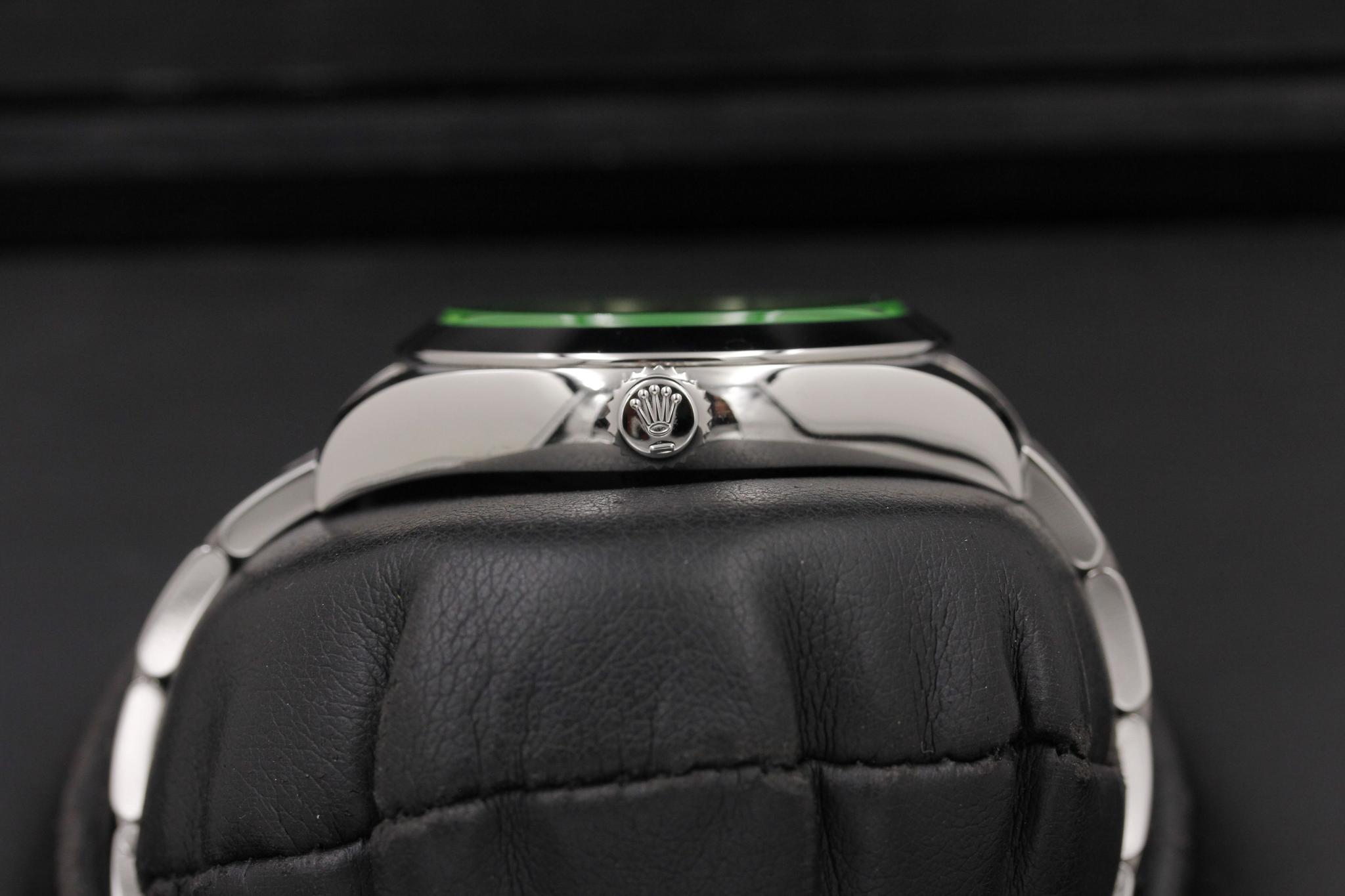 Watch Image 3