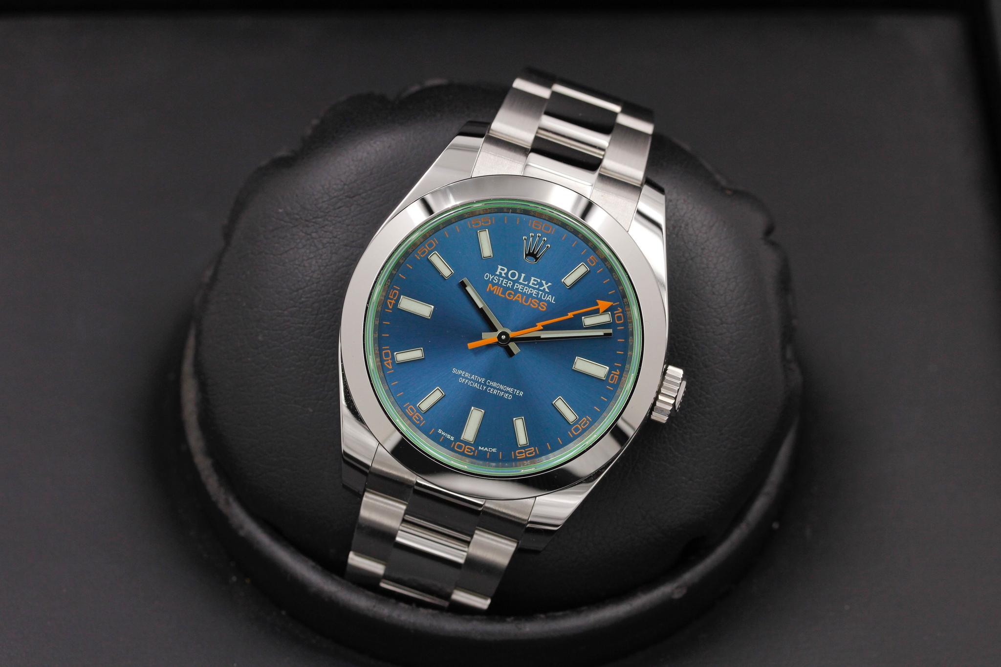 Watch Image 10