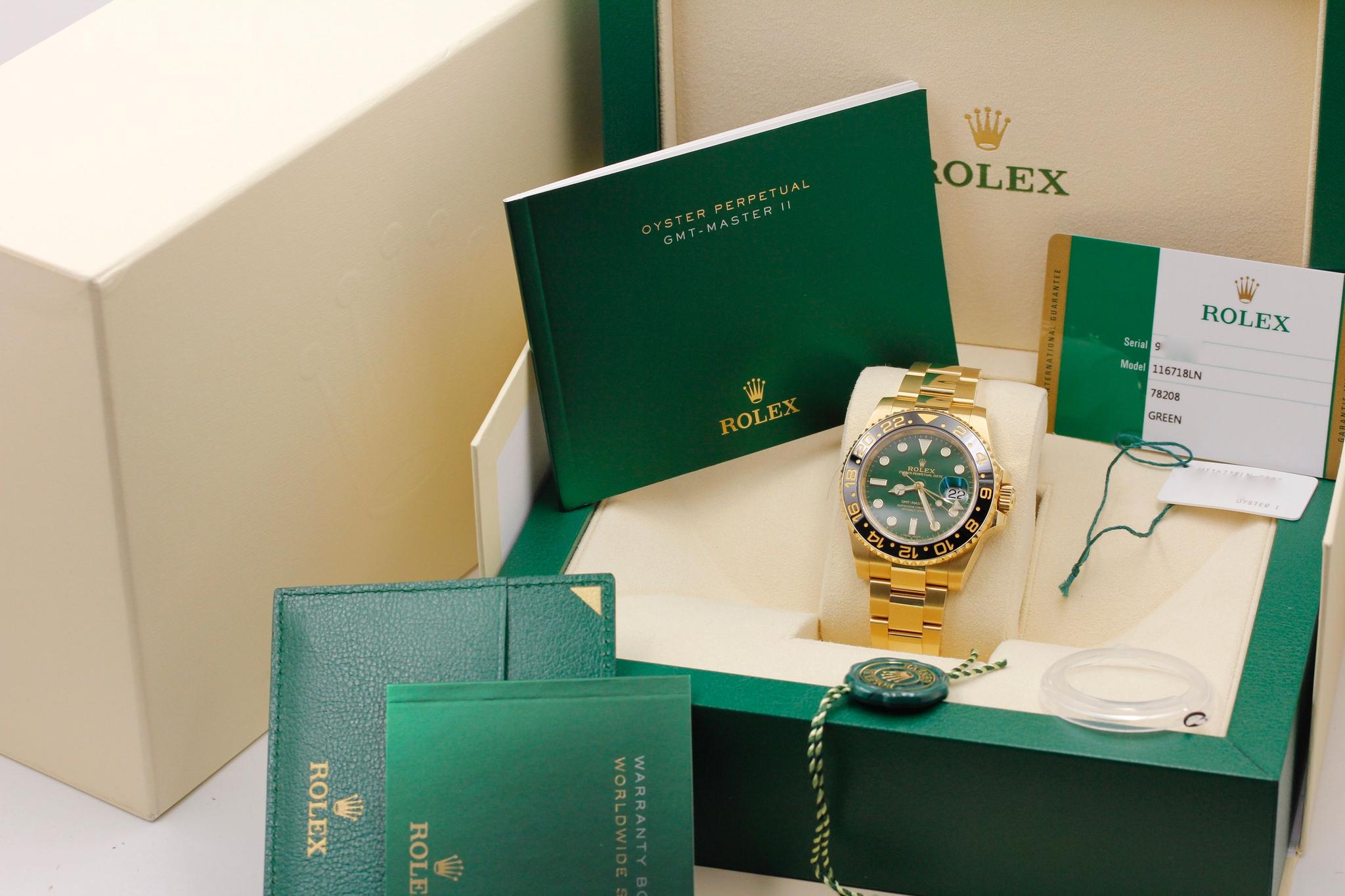 Watch Image 11