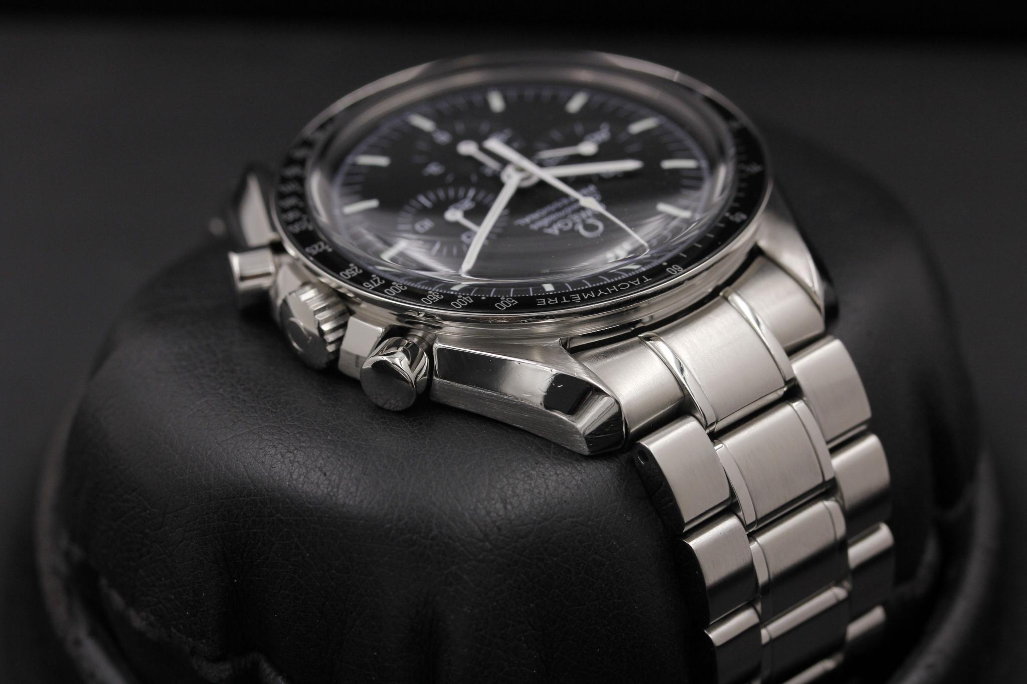 Watch Image 4