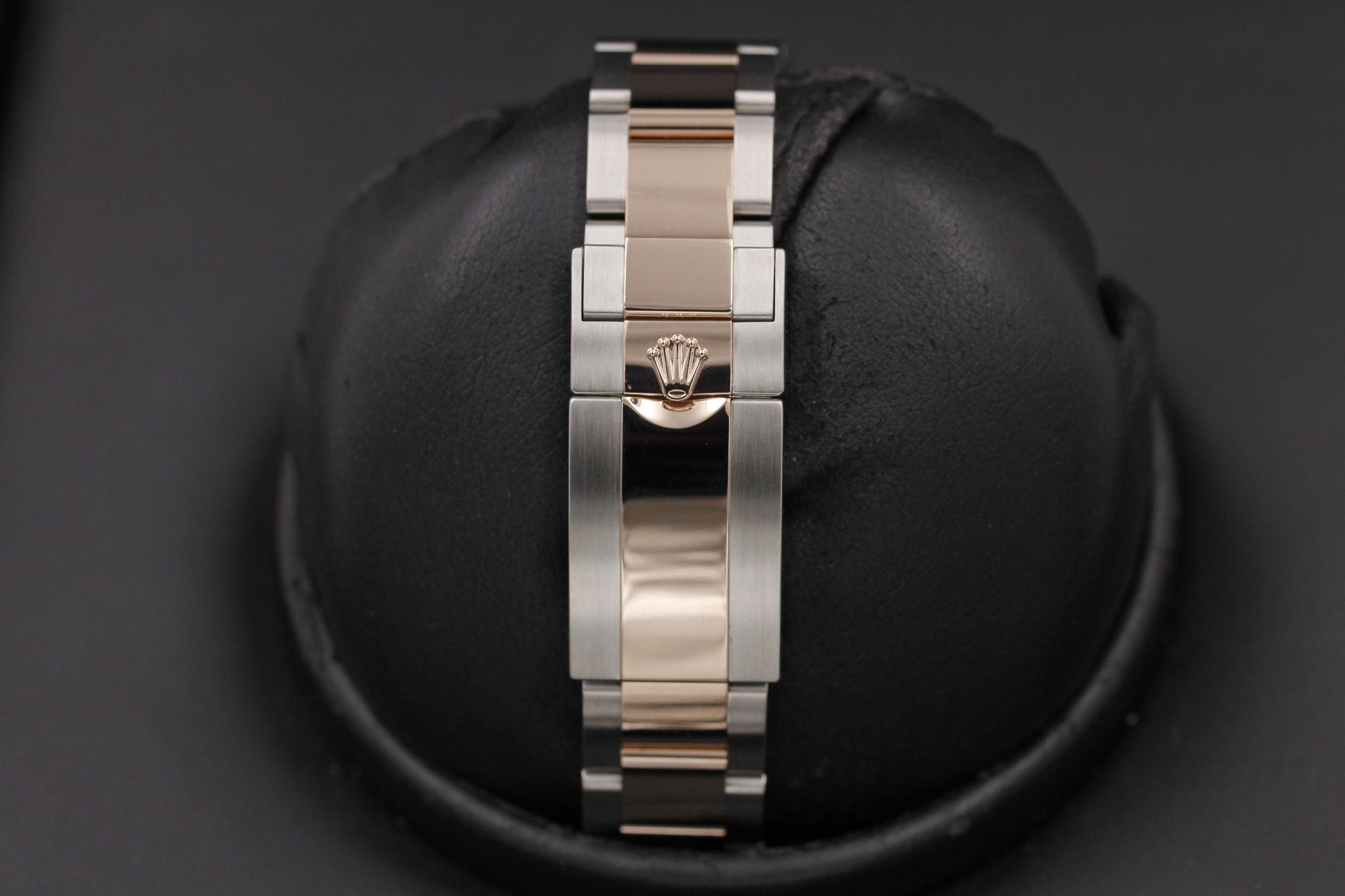 Watch Image 8
