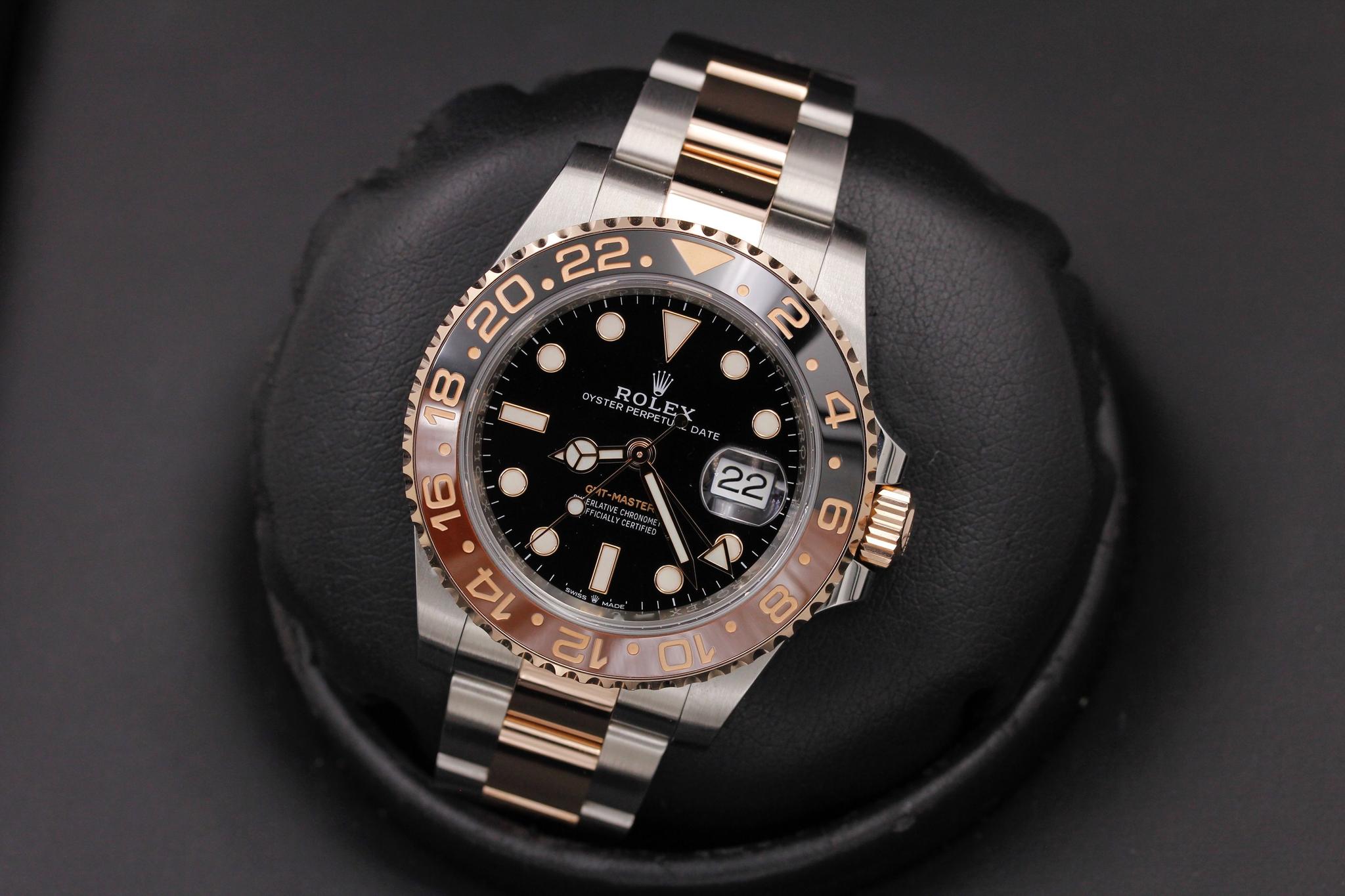 Watch Image 10