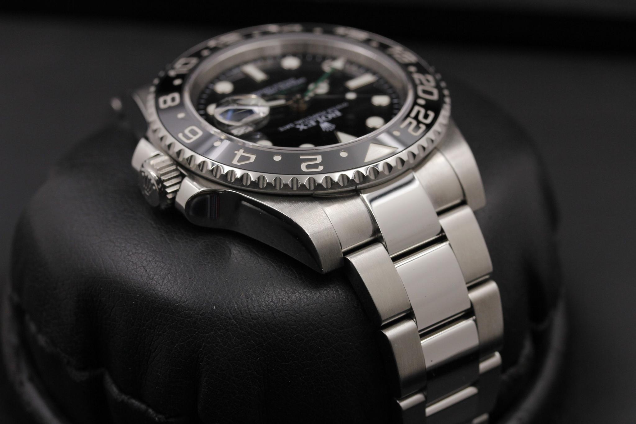 Watch Image 4