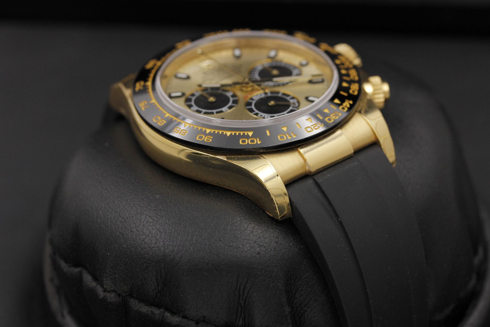 Watch Image 6