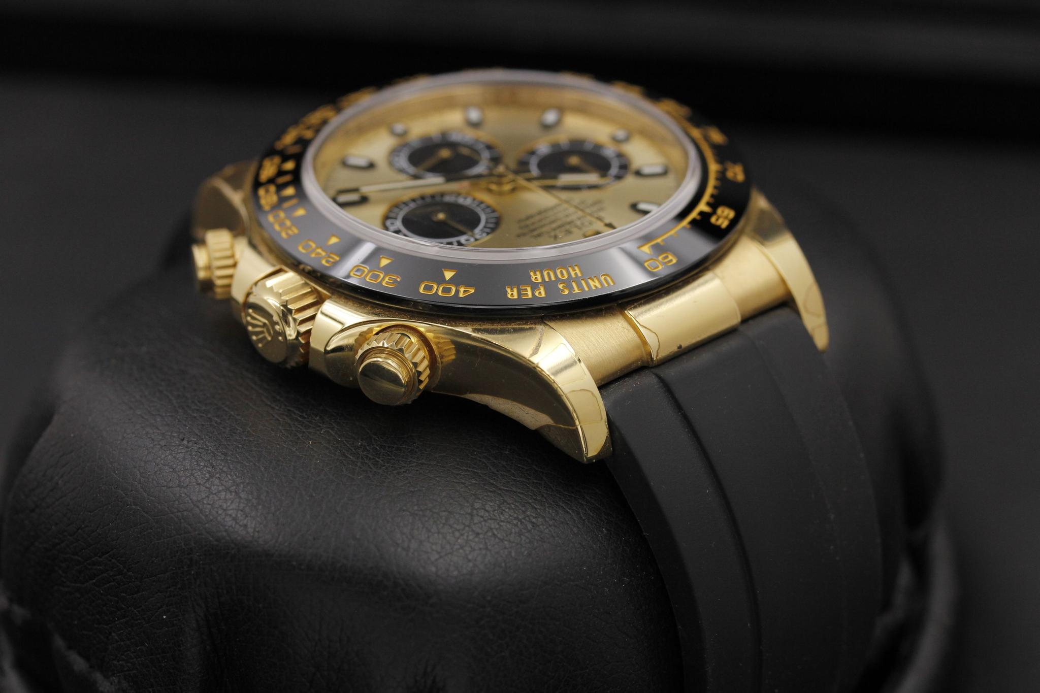 Watch Image 4