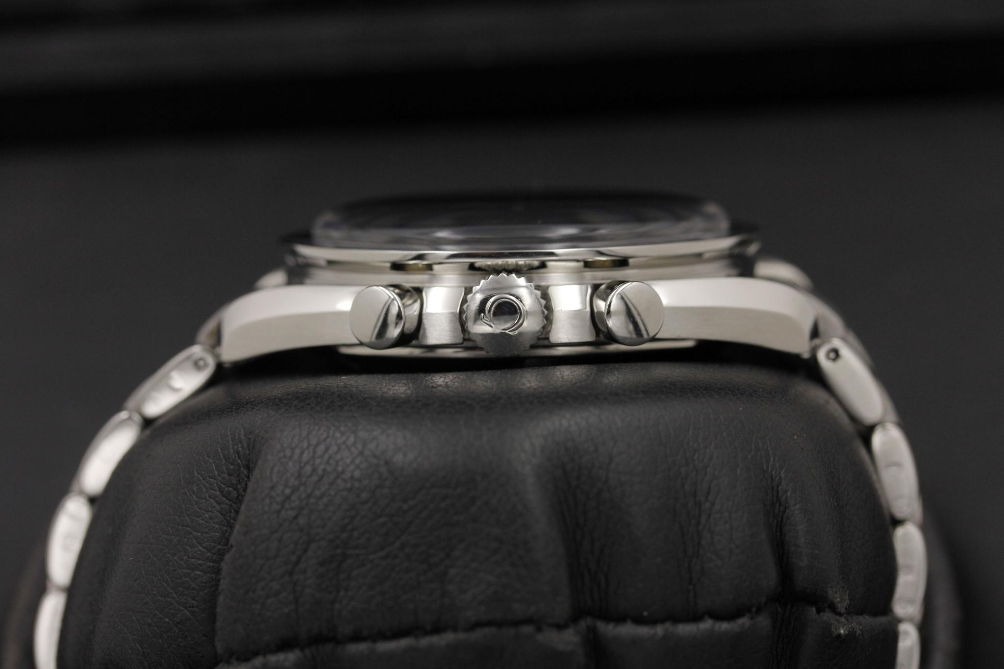 Watch Image 3