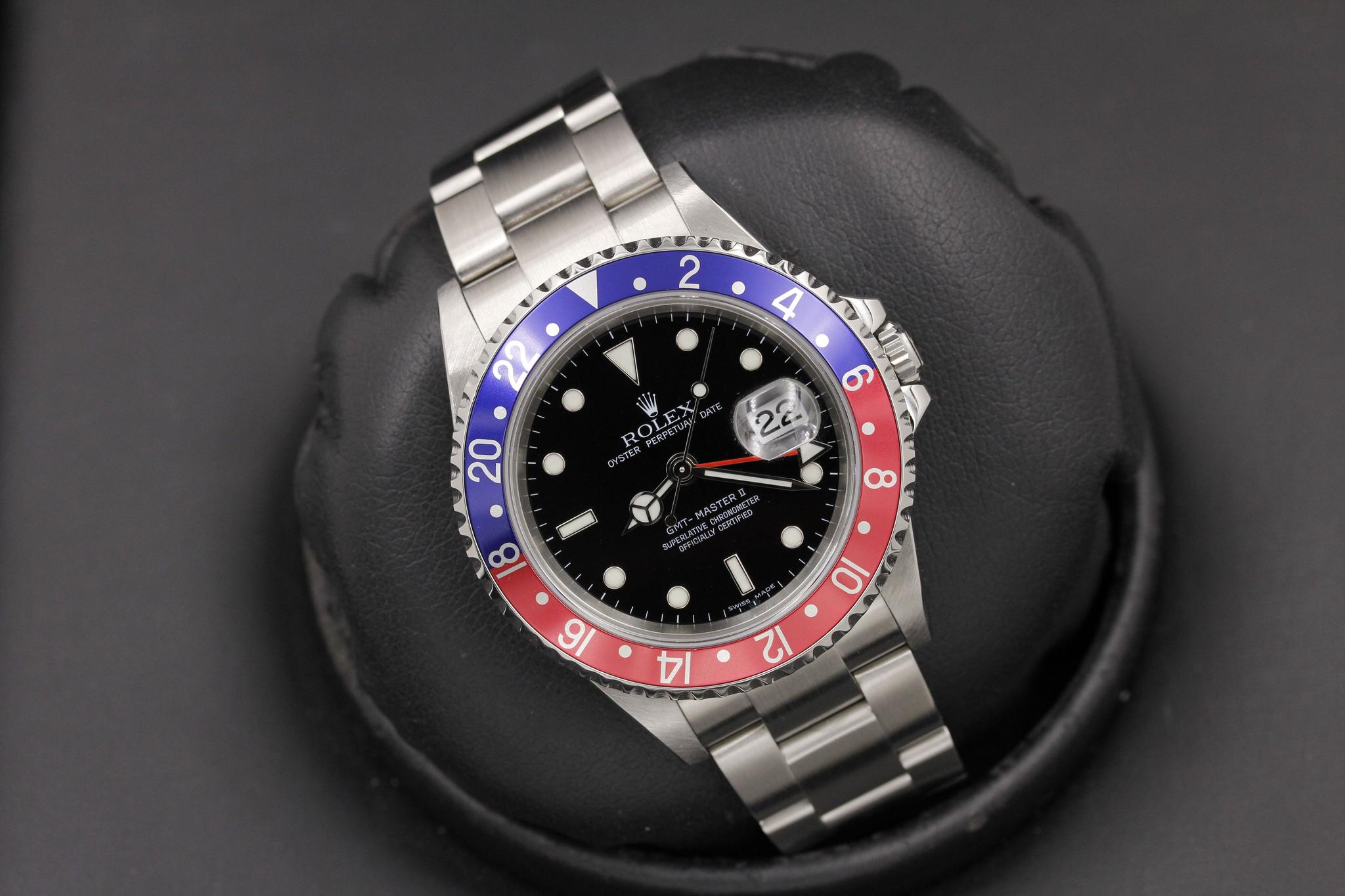 Watch Image 11