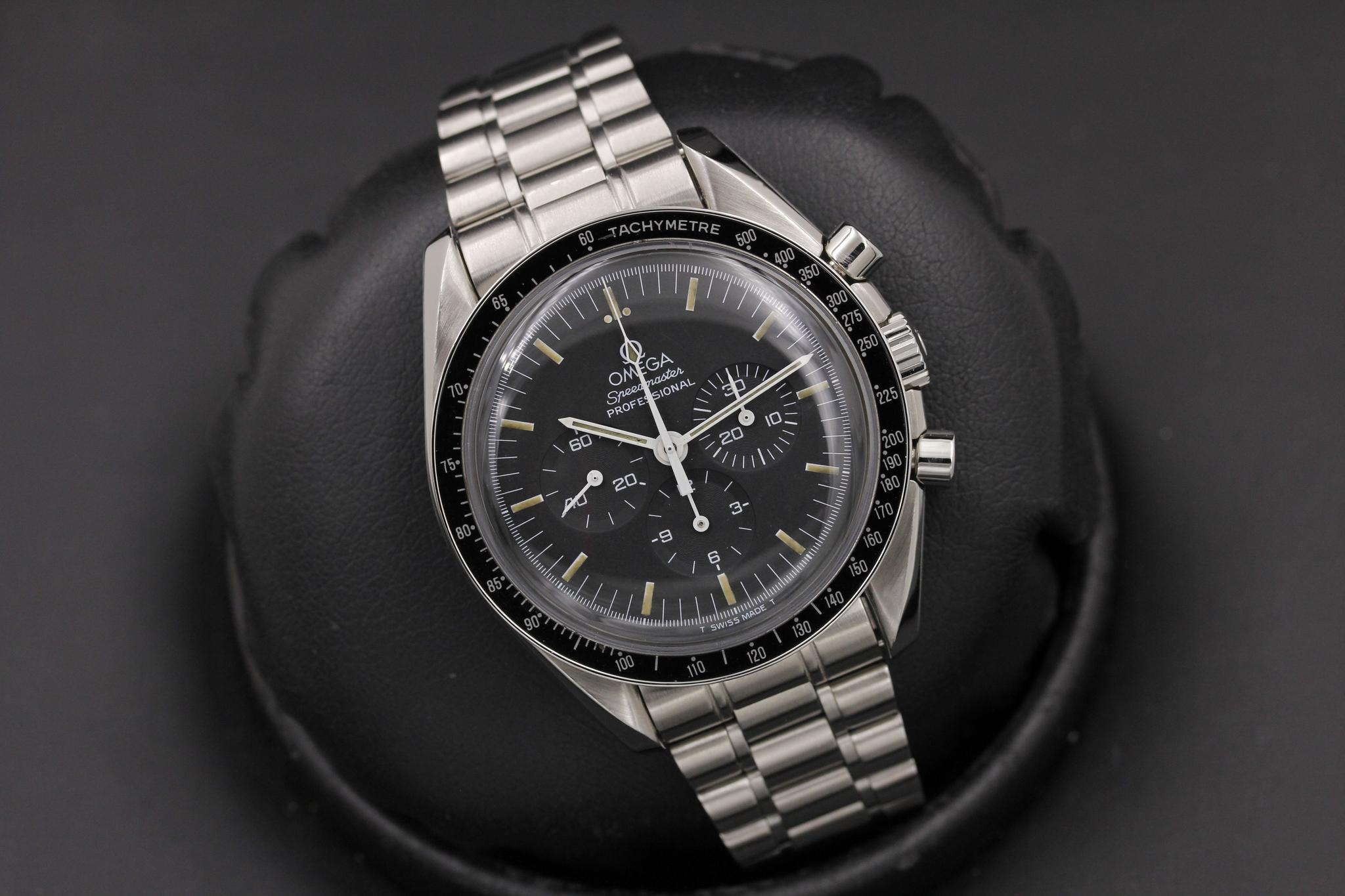 Watch Image 10
