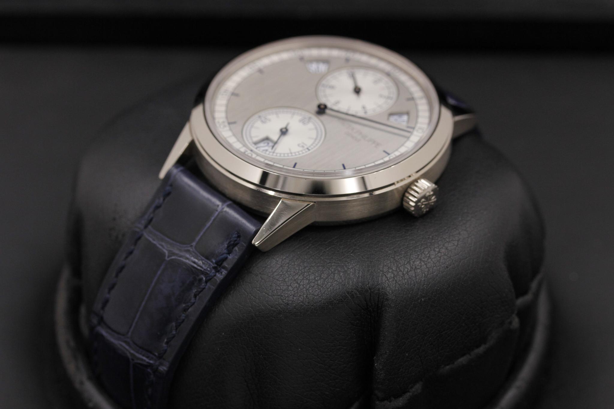 Watch Image 3