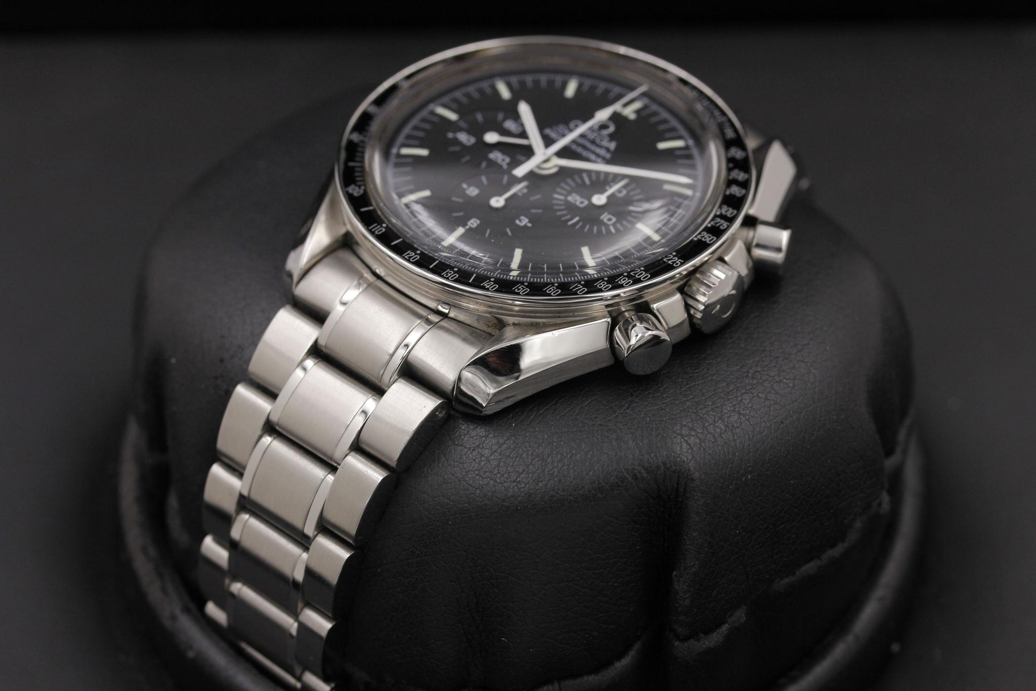 Watch Image 2
