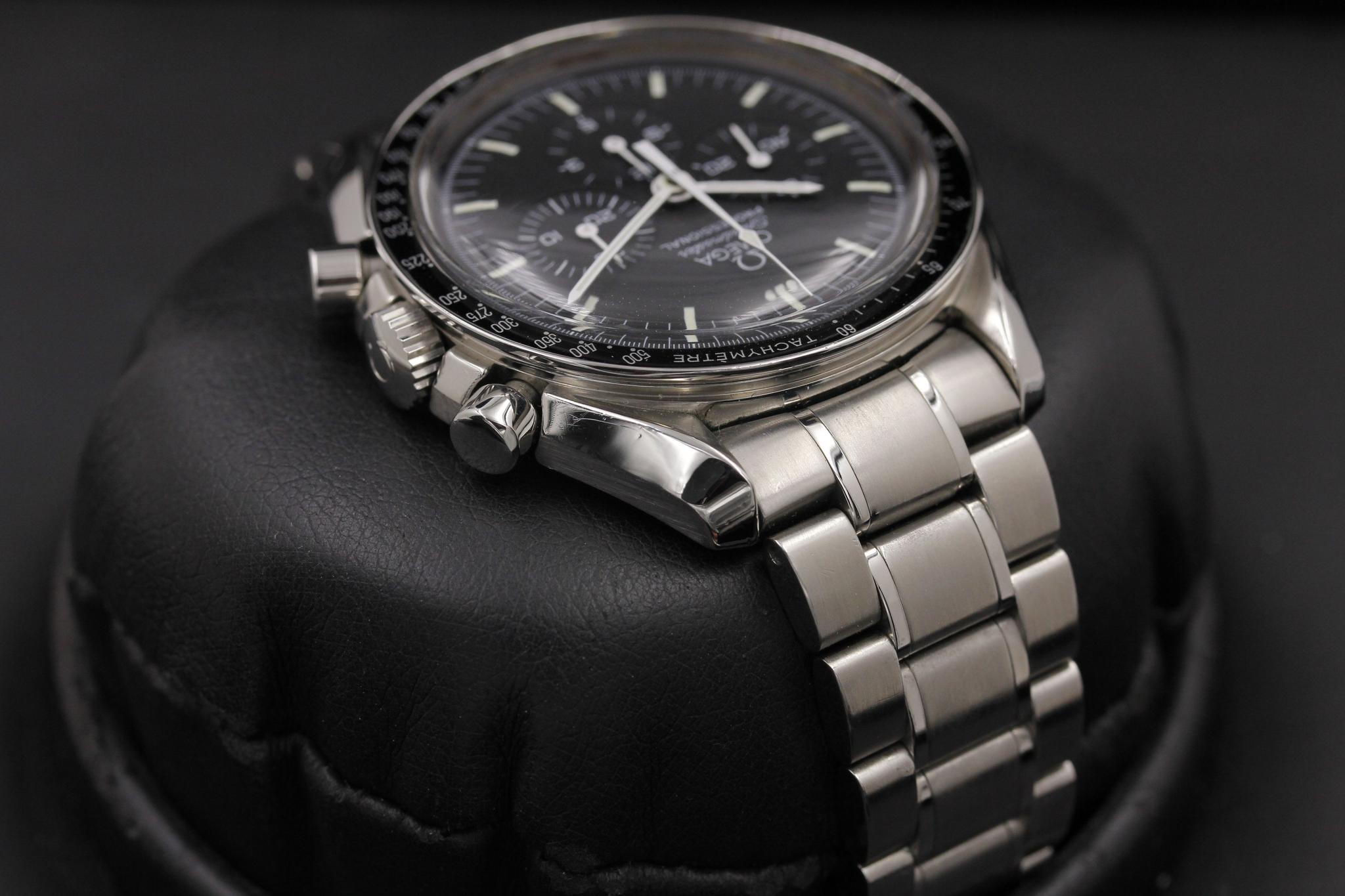 Watch Image 4