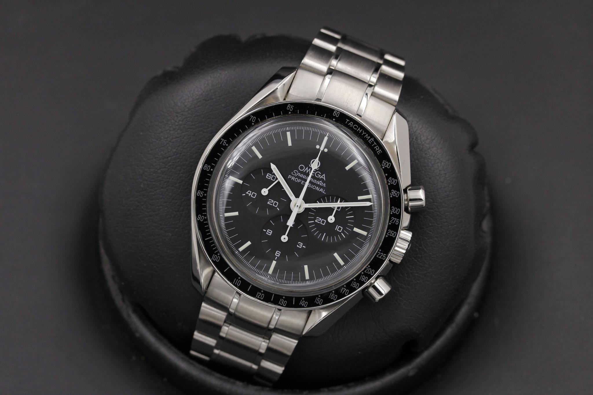 Watch Image 10