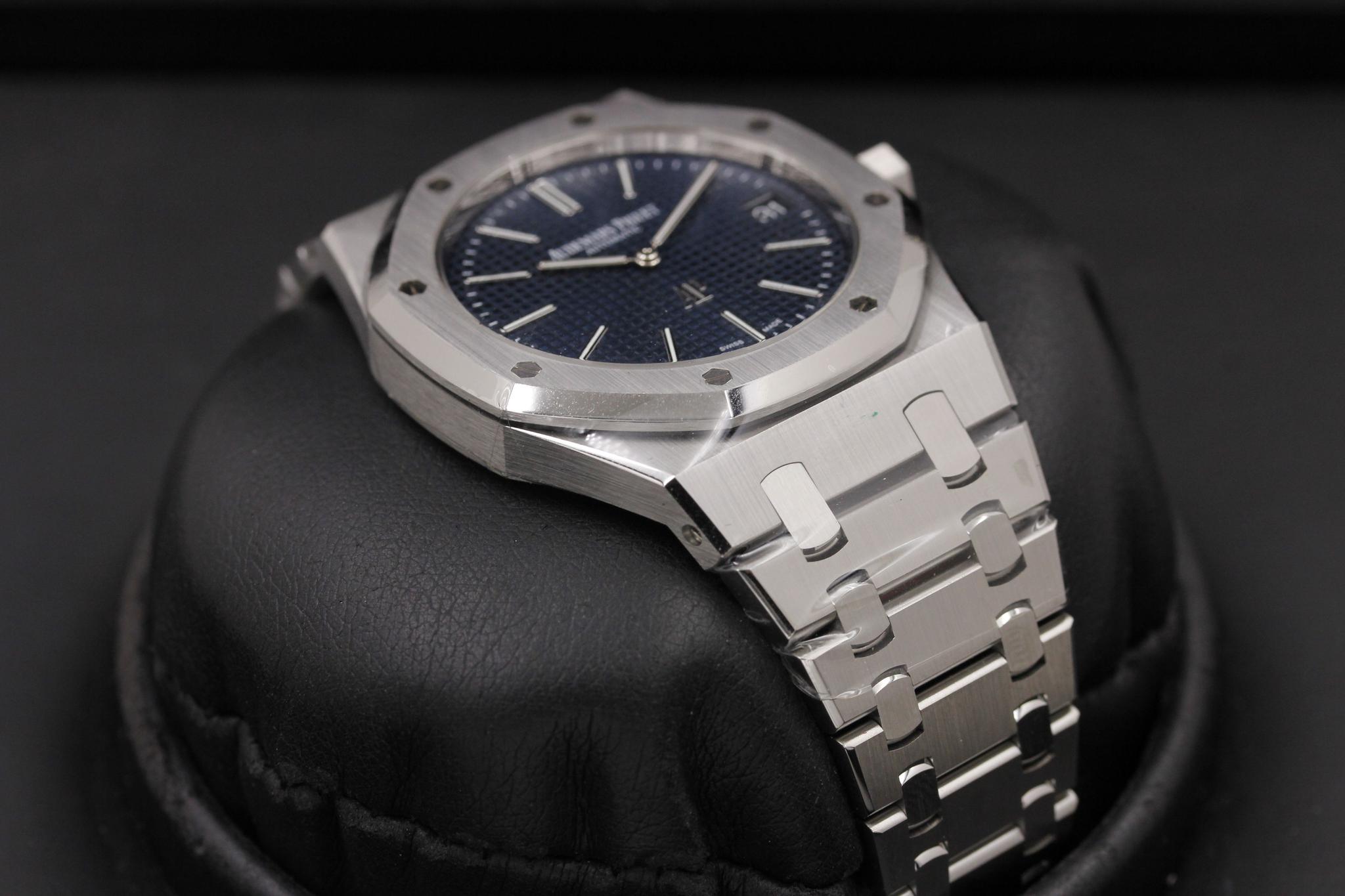 Watch Image 6