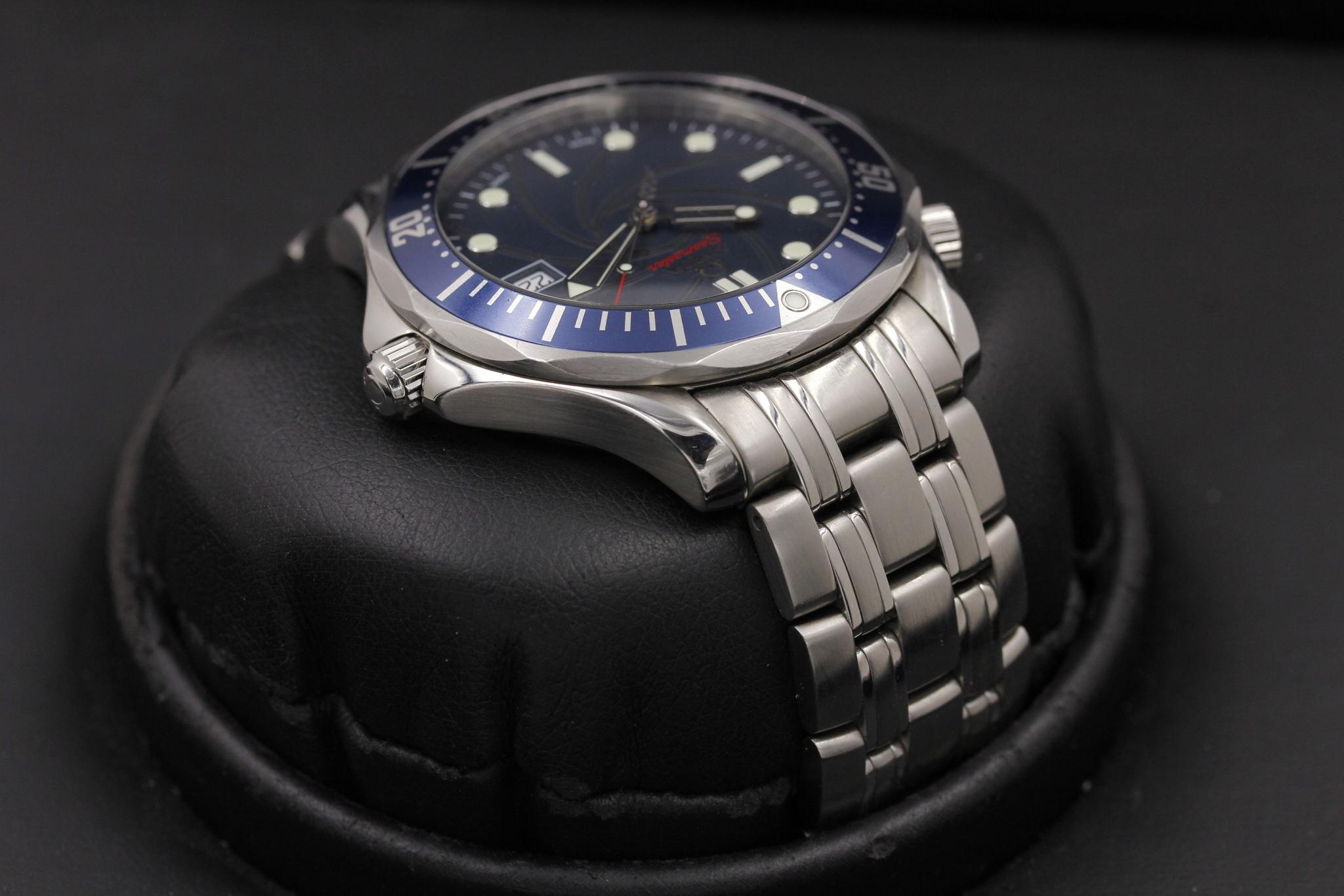 Watch Image 4