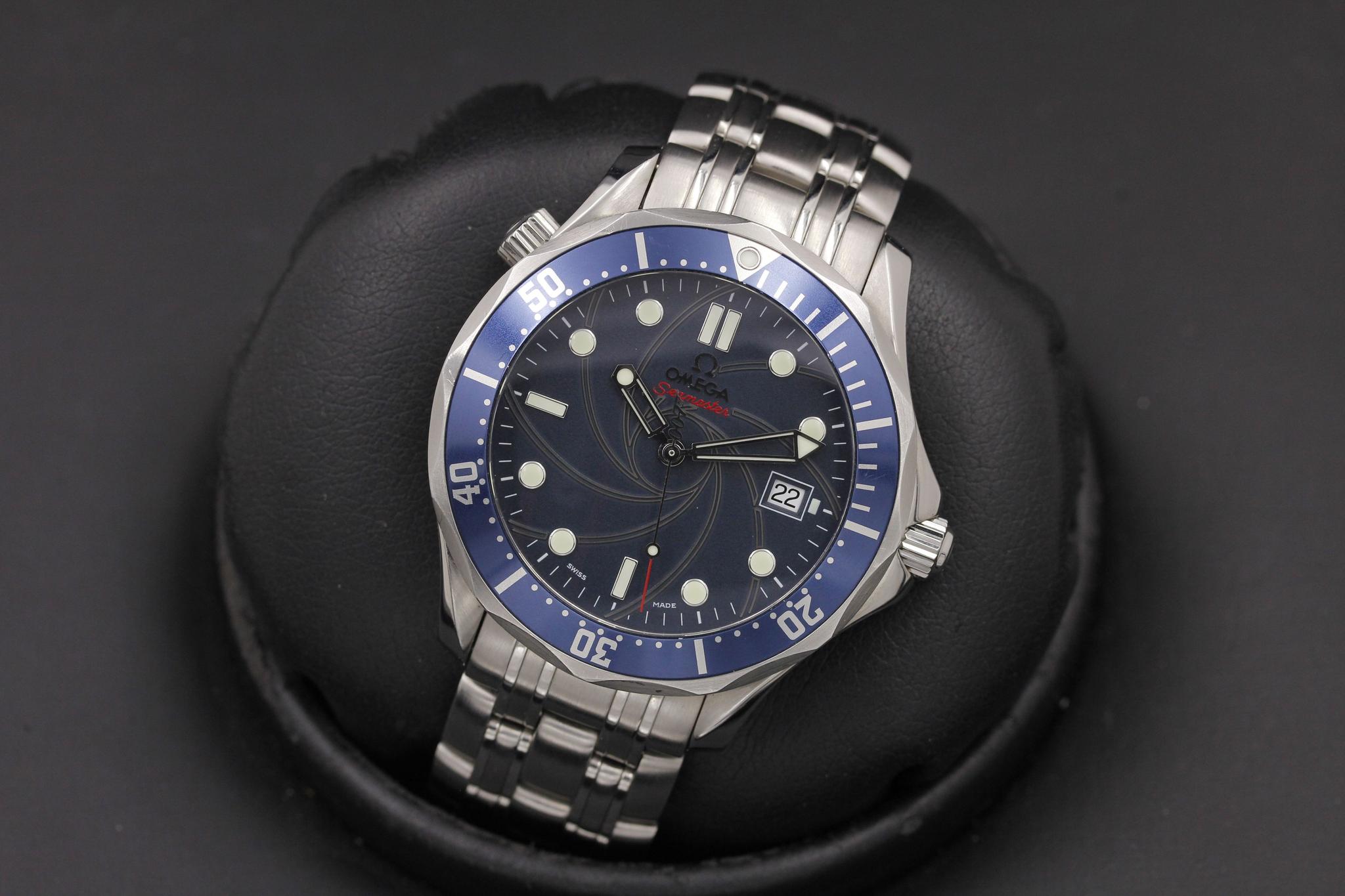 Watch Image 10