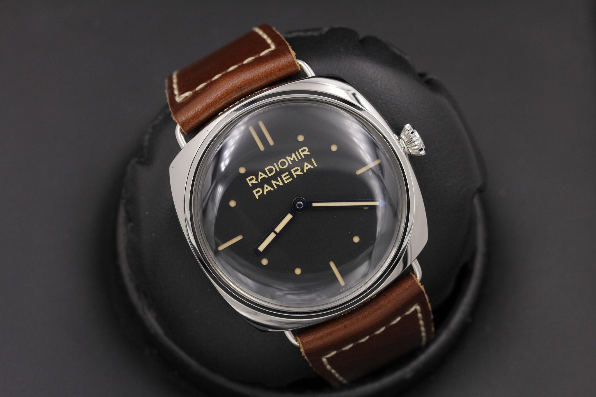 Watch Image 9