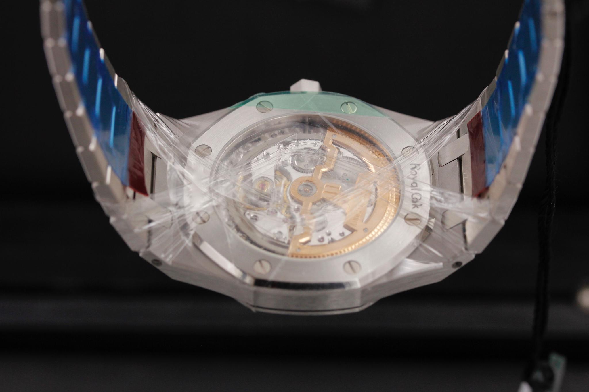 Watch Image 7
