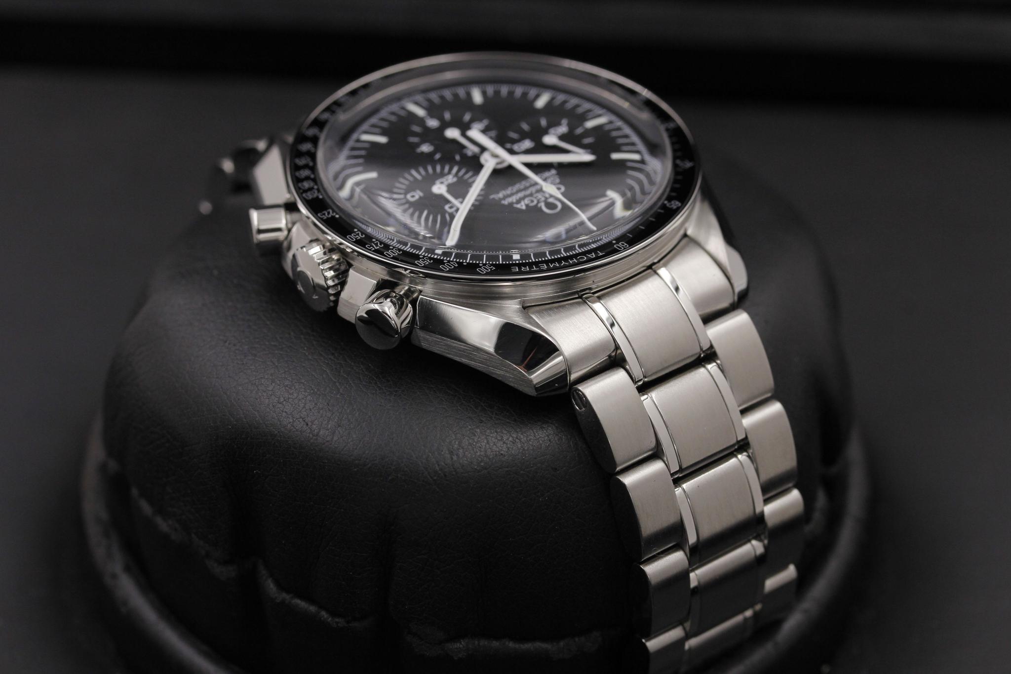 Watch Image 4