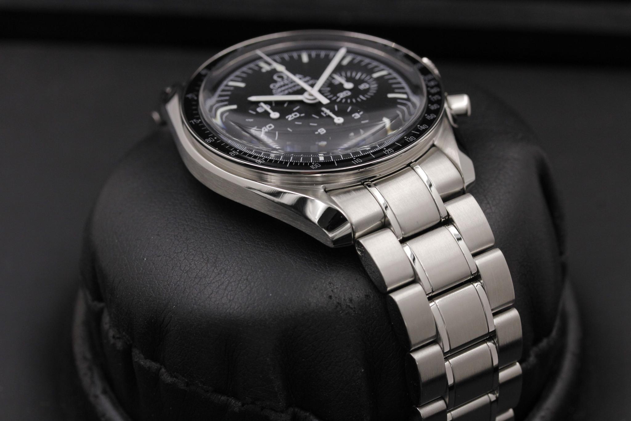 Watch Image 6