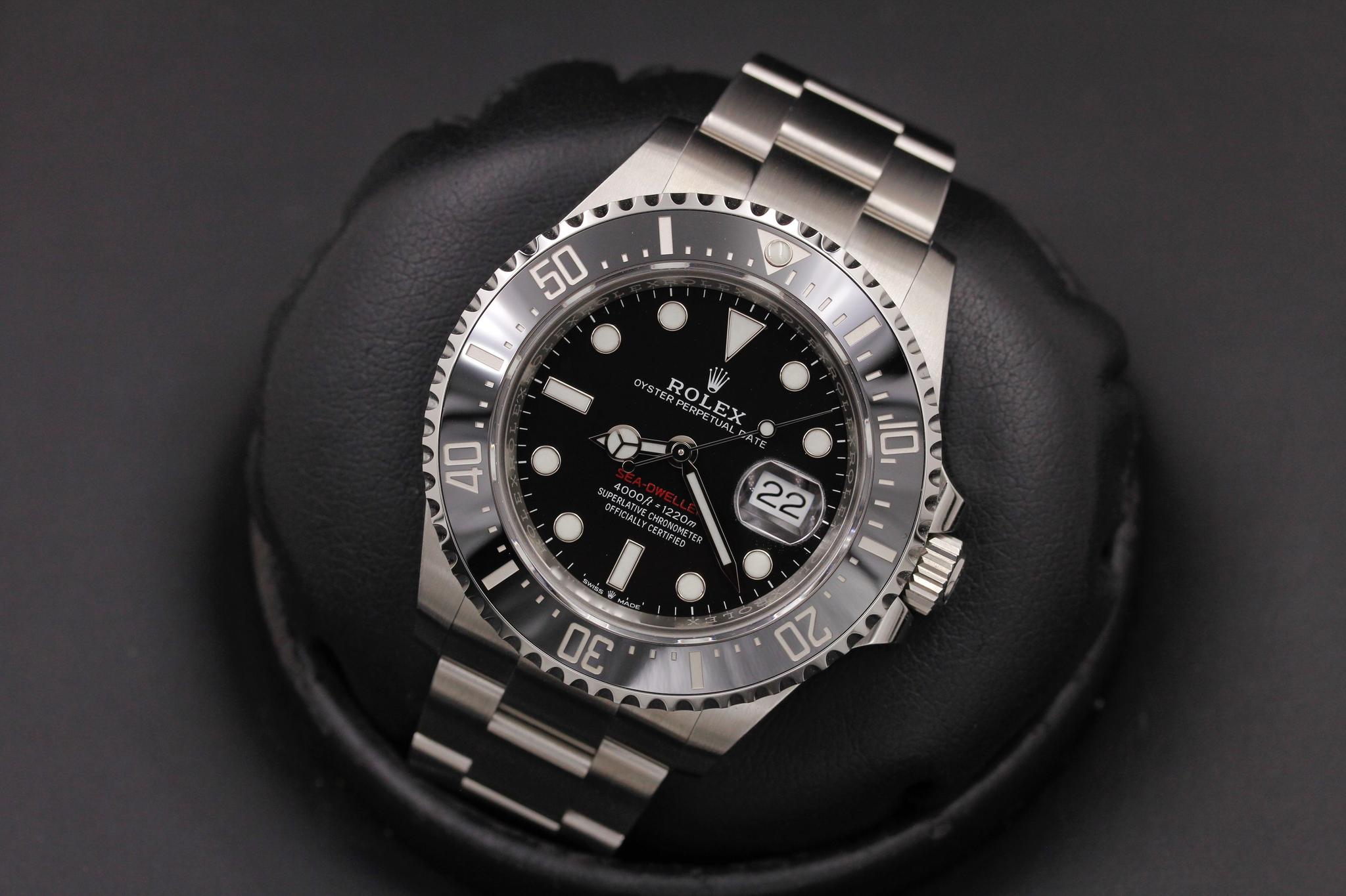 Watch Image 10