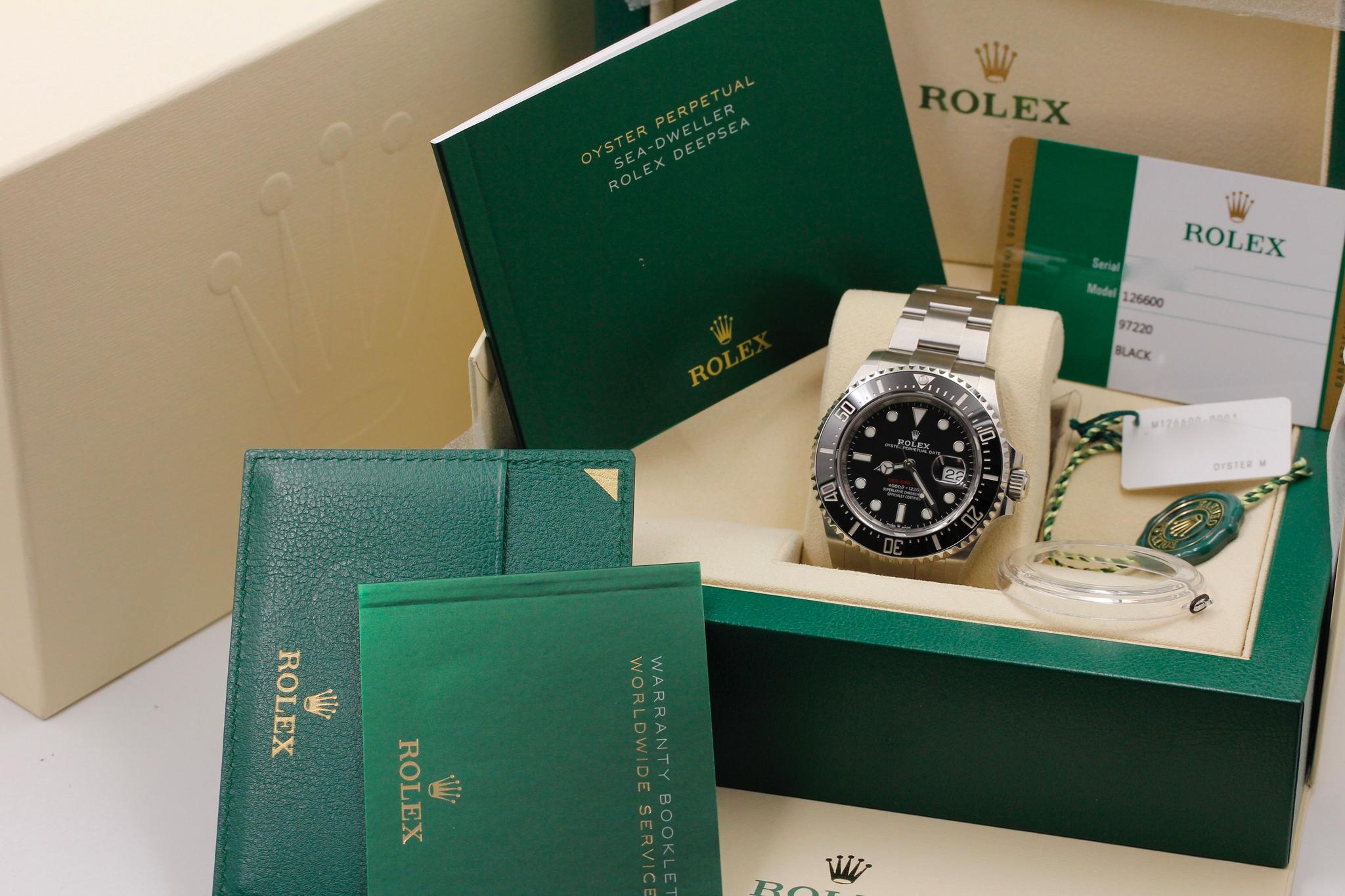 Watch Image 11