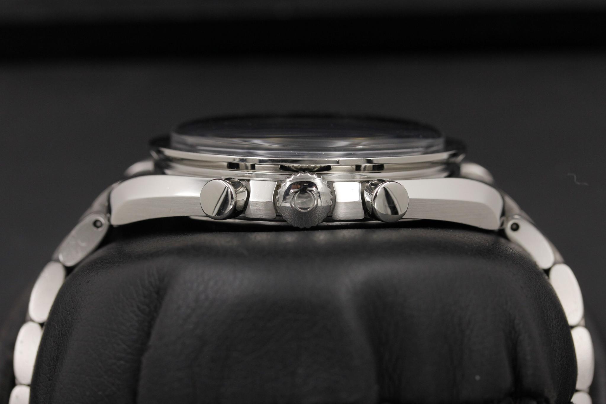 Watch Image 3