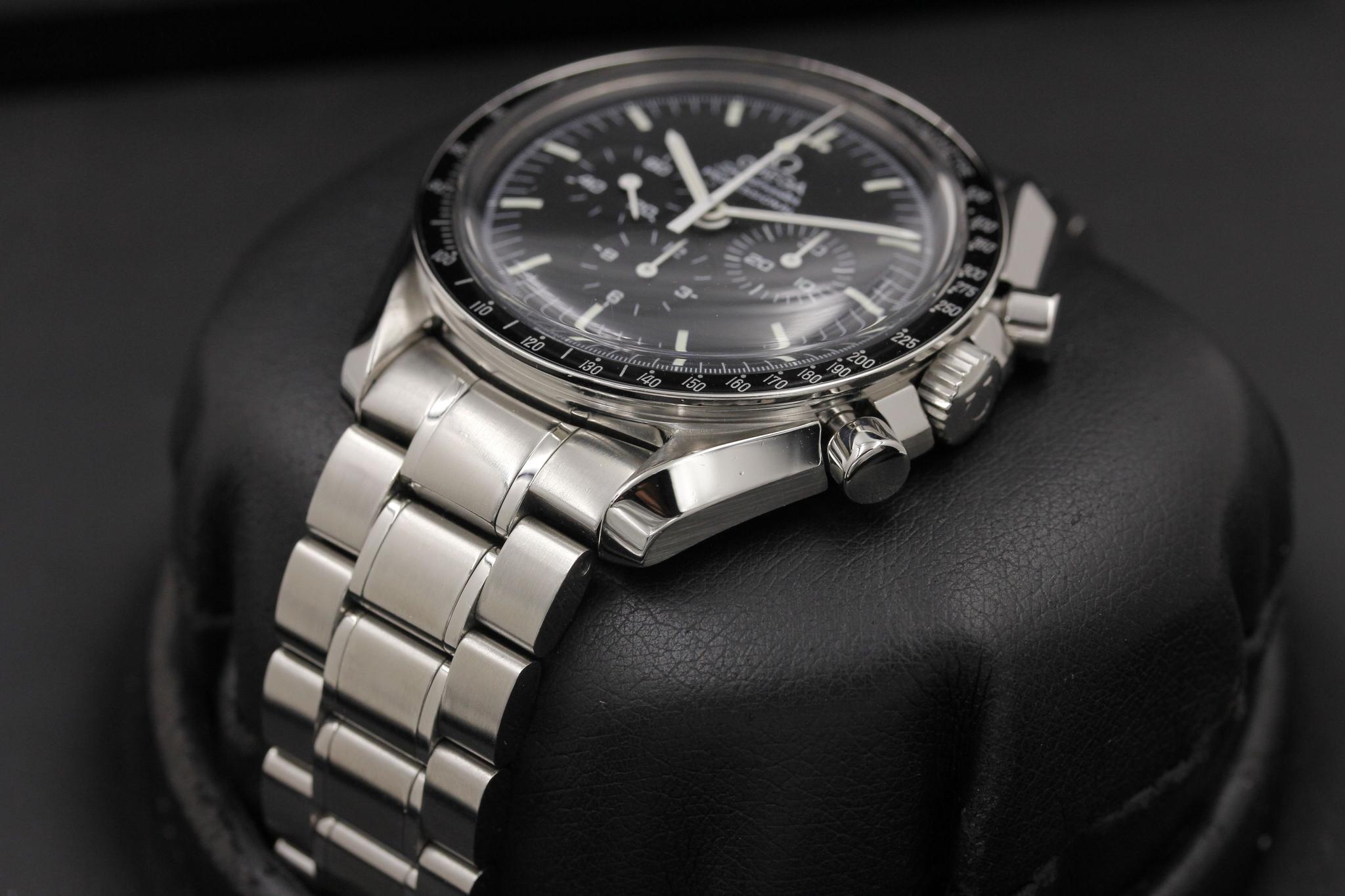Watch Image 2