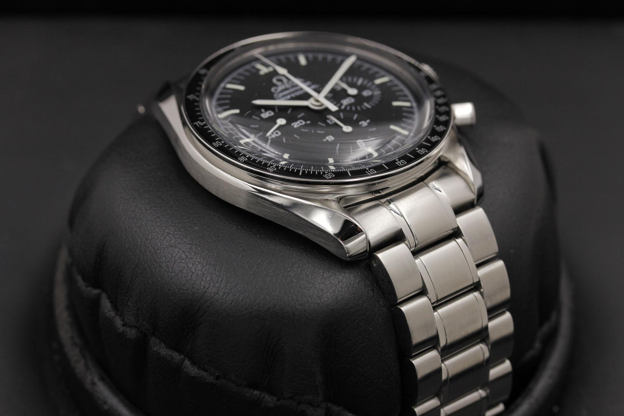Watch Image 6