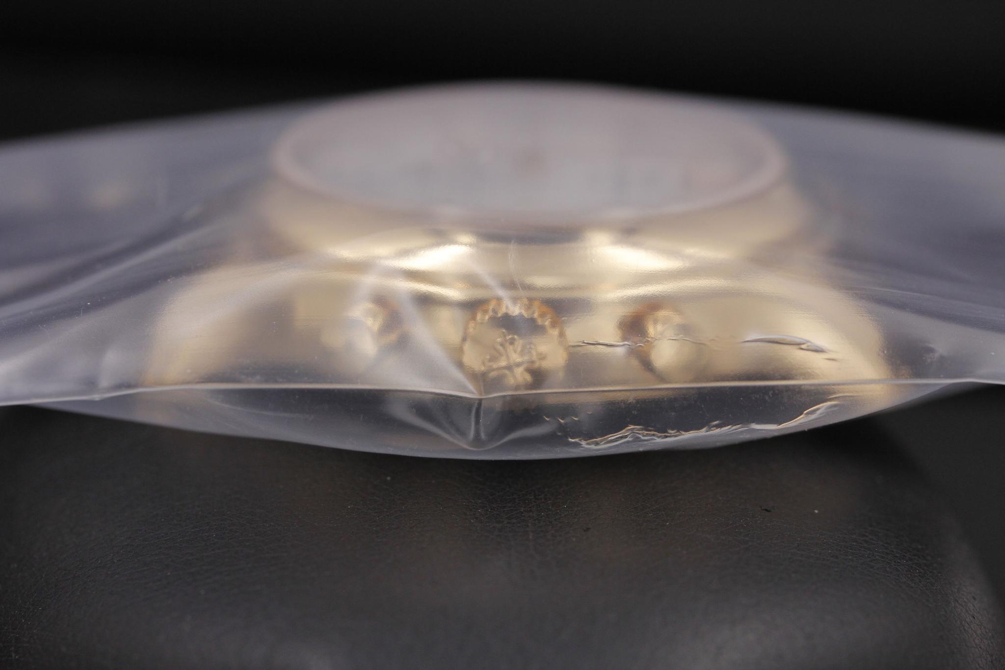 Watch Image 3