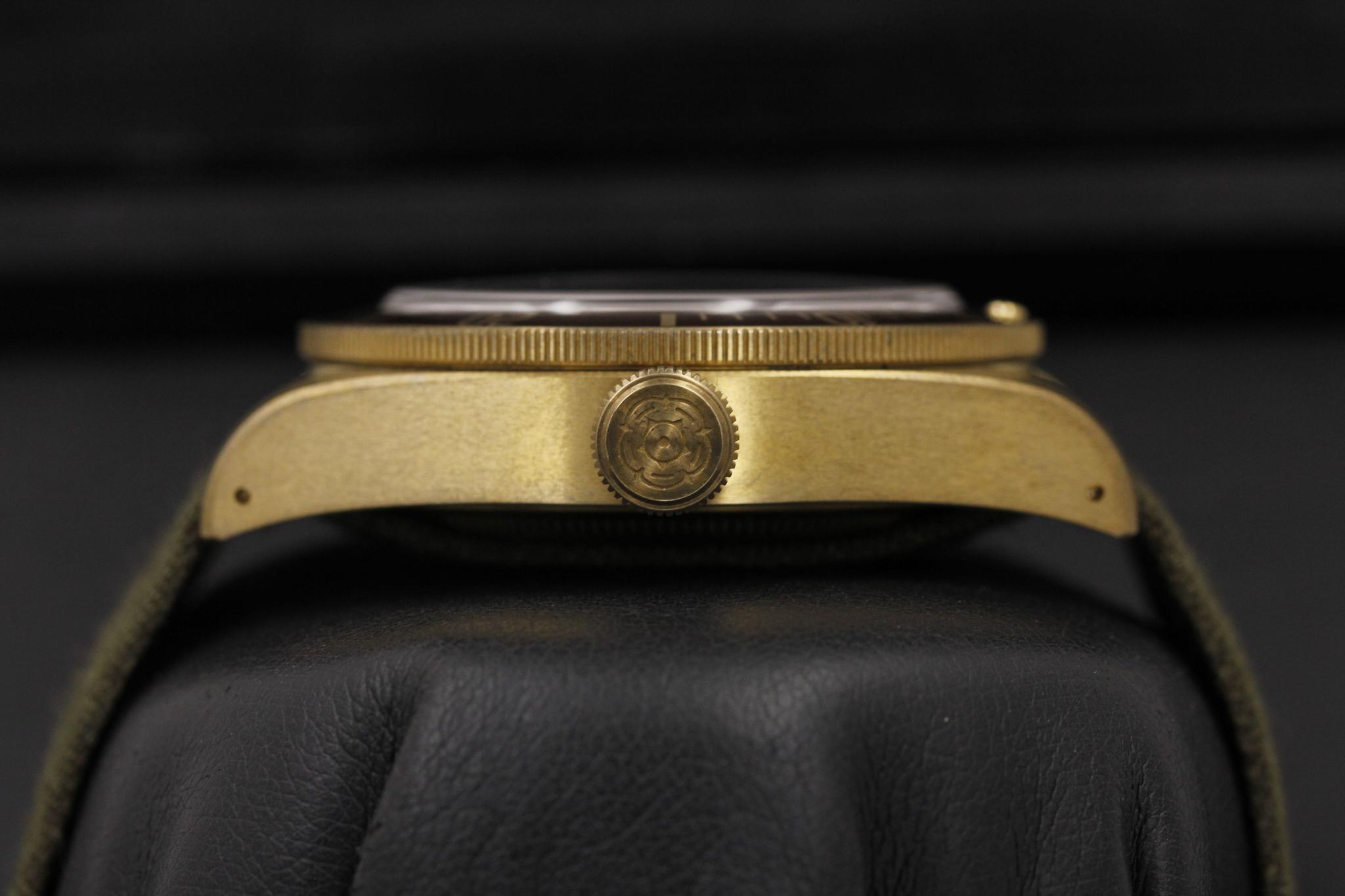 Watch Image 3