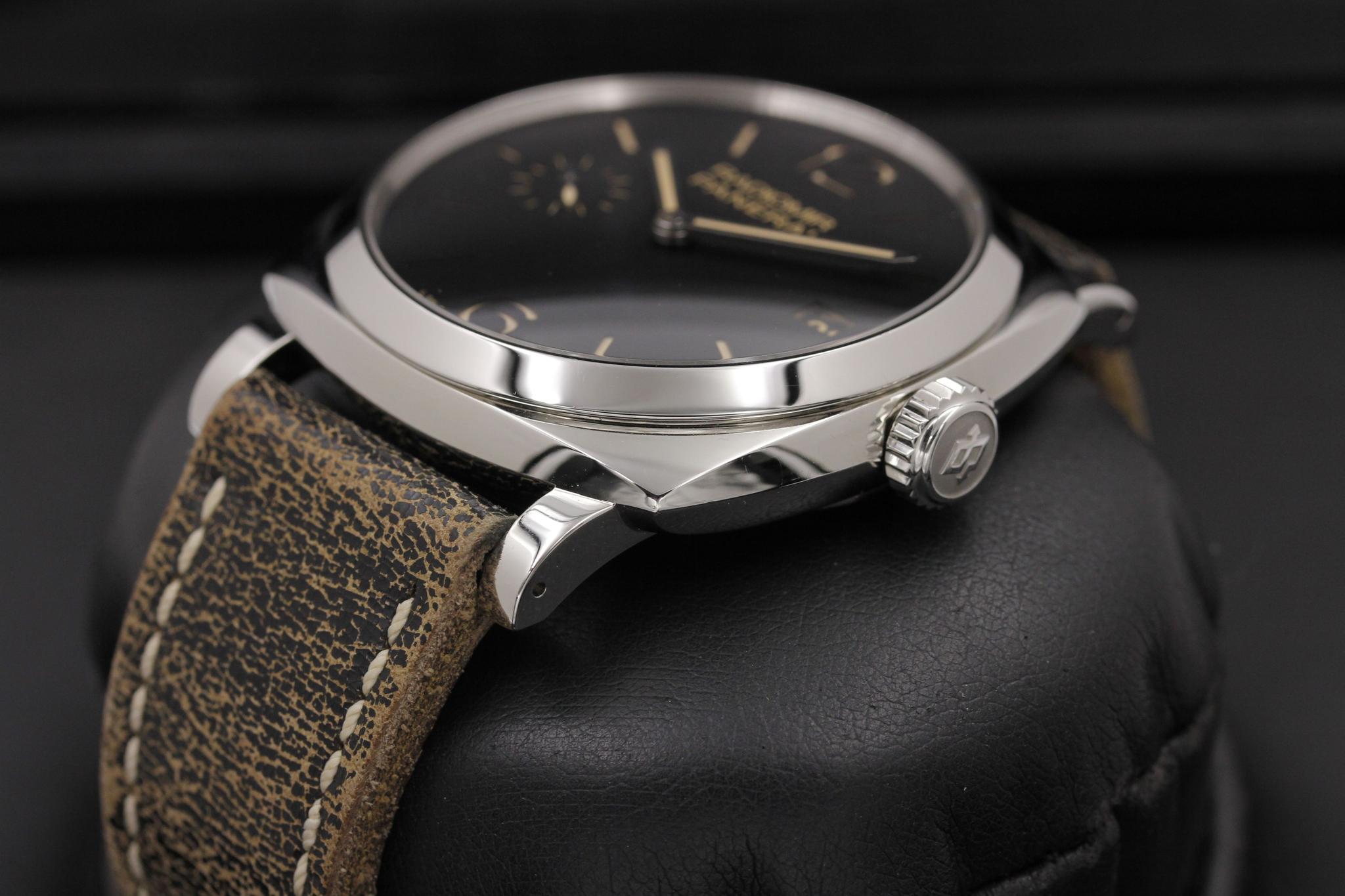 Watch Image 2
