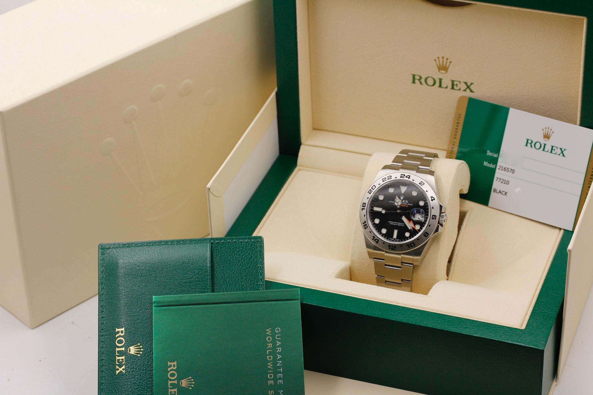 Watch Image 11