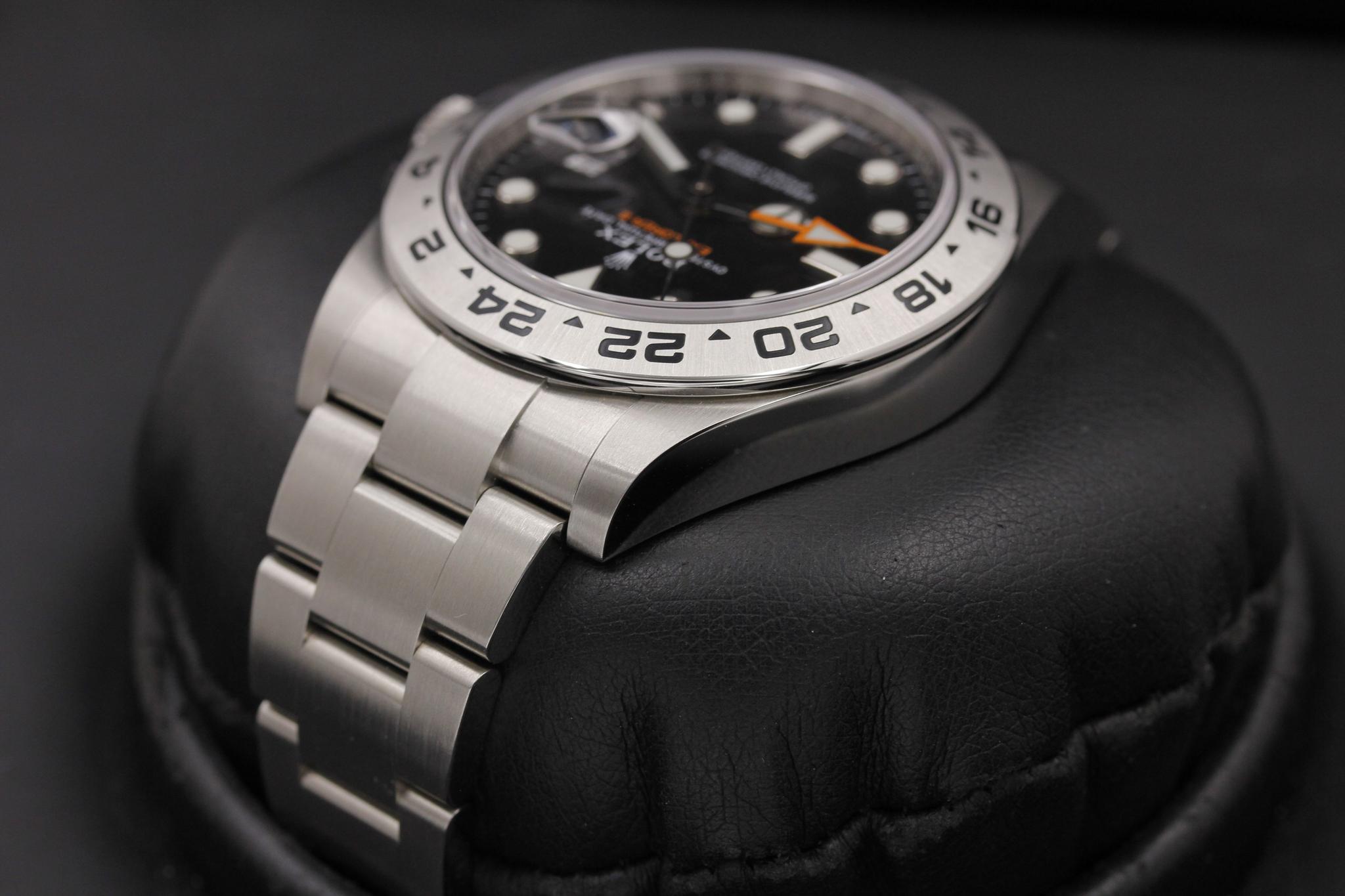 Watch Image 5