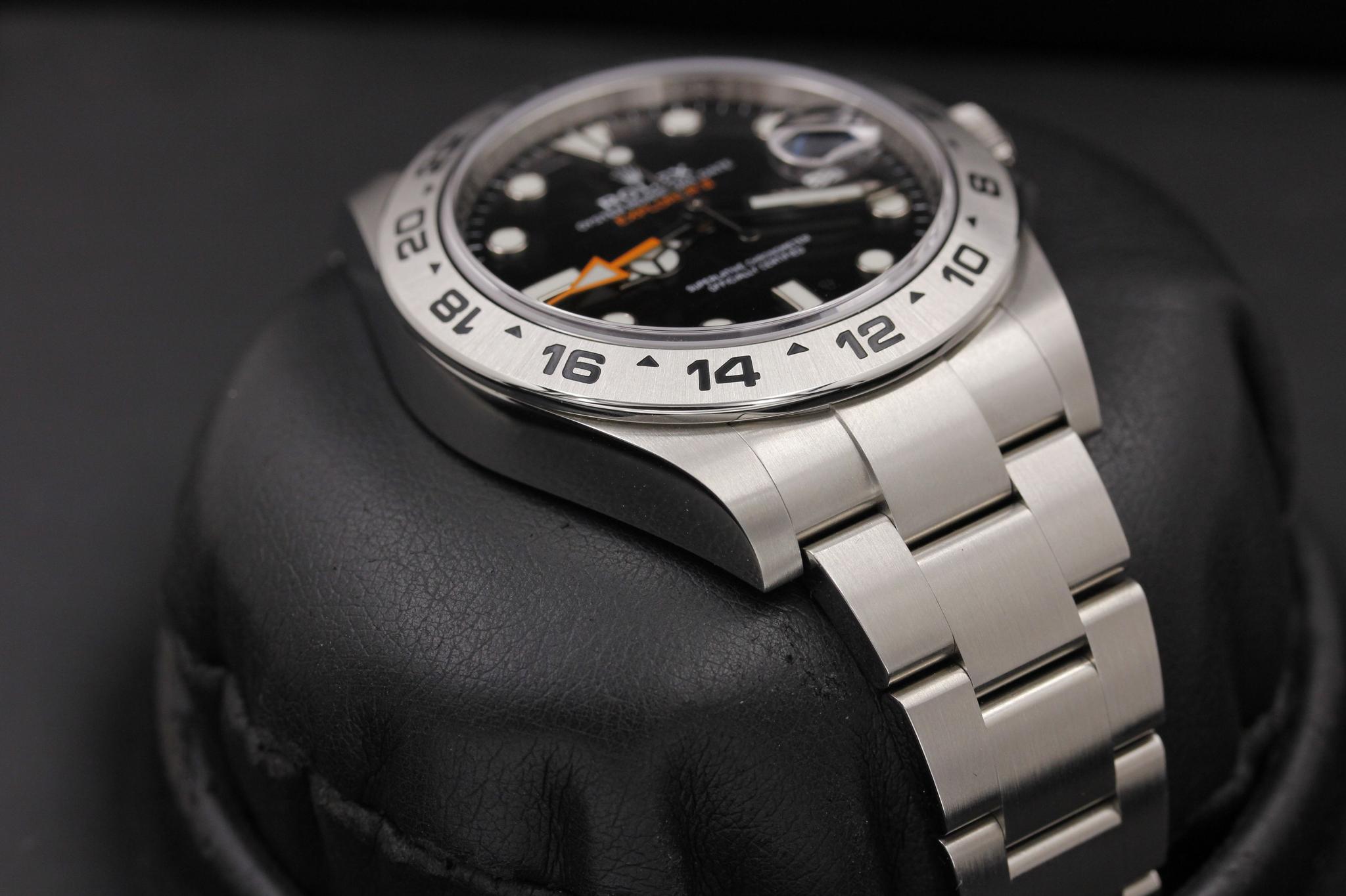 Watch Image 6