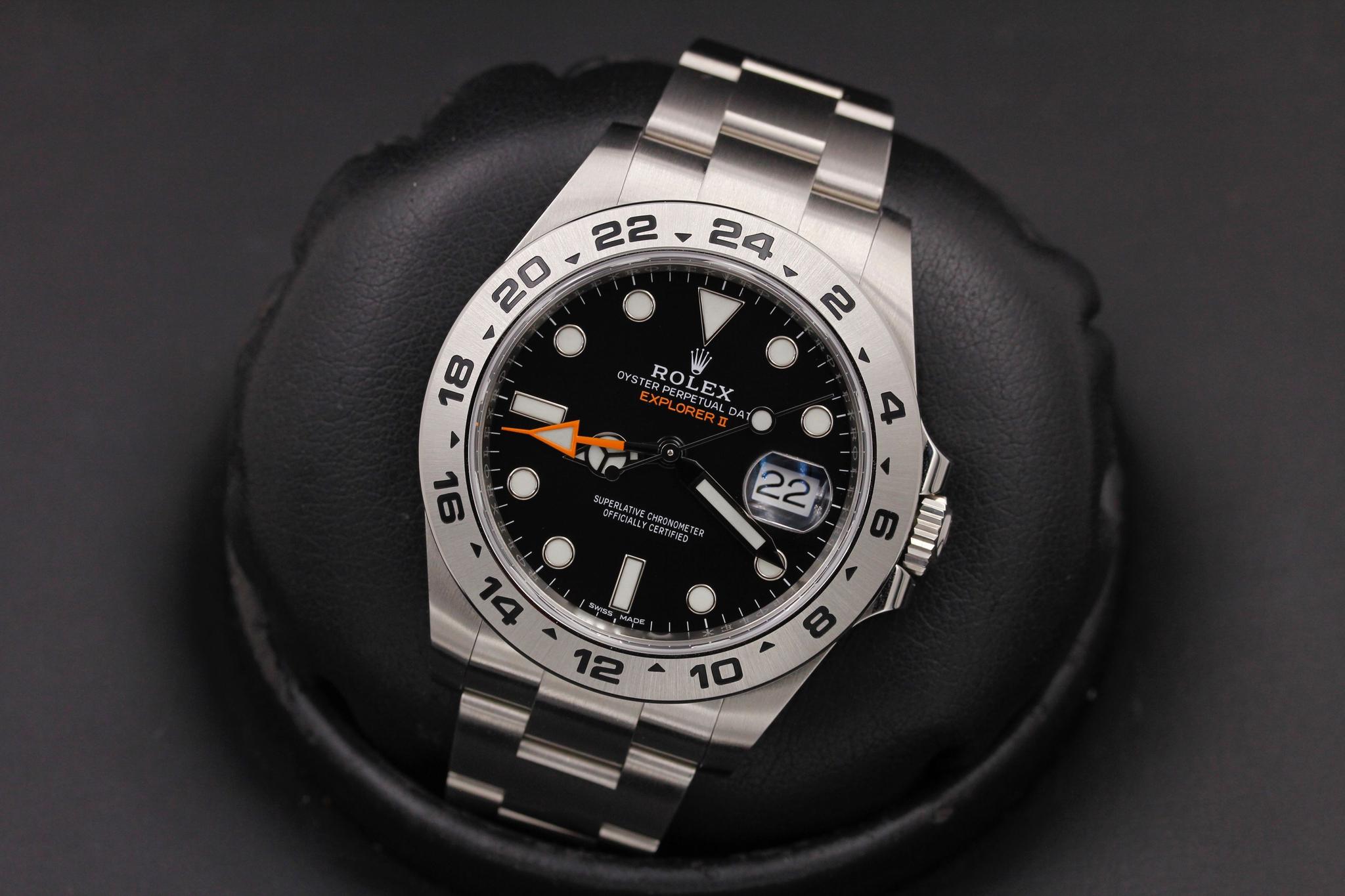Watch Image 10