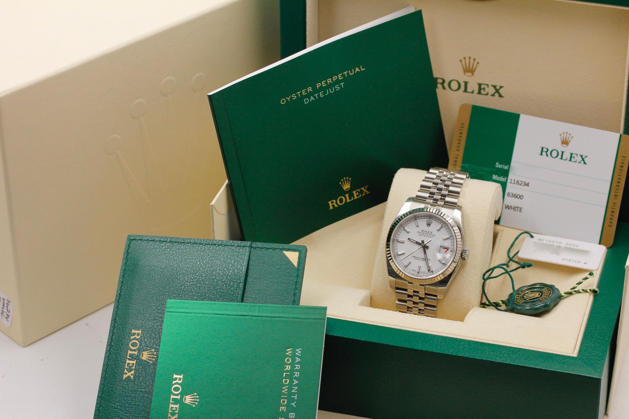 Watch Image 11
