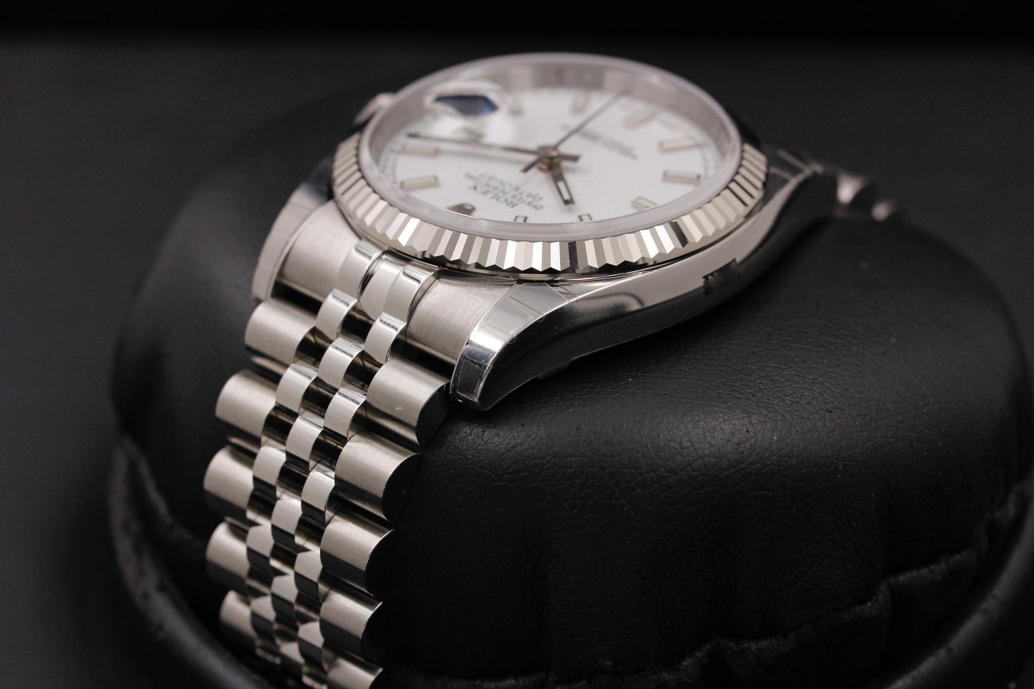 Watch Image 5