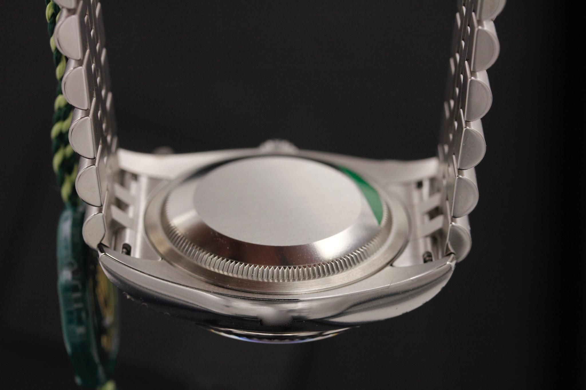 Watch Image 7