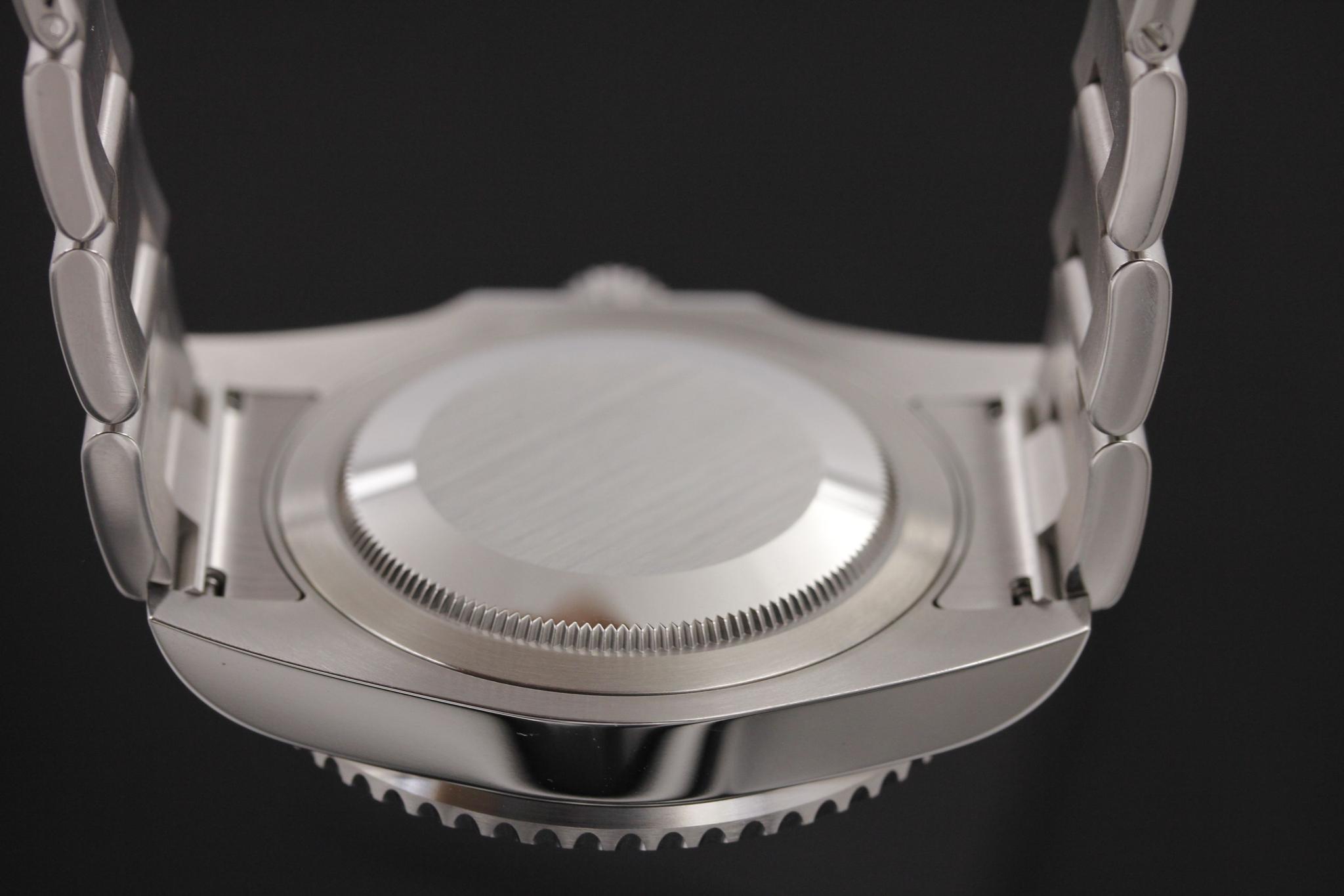 Watch Image 7