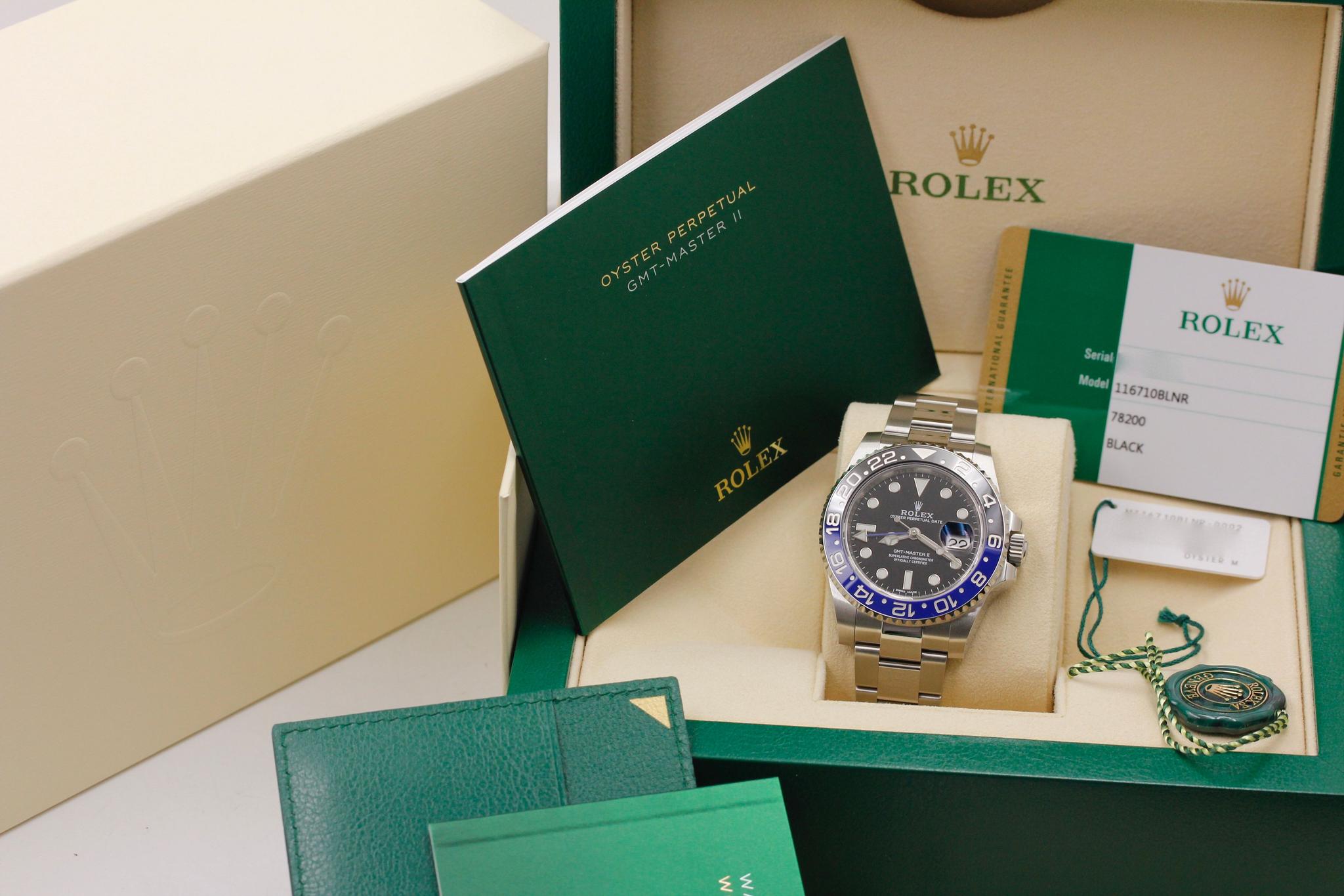 Watch Image 11