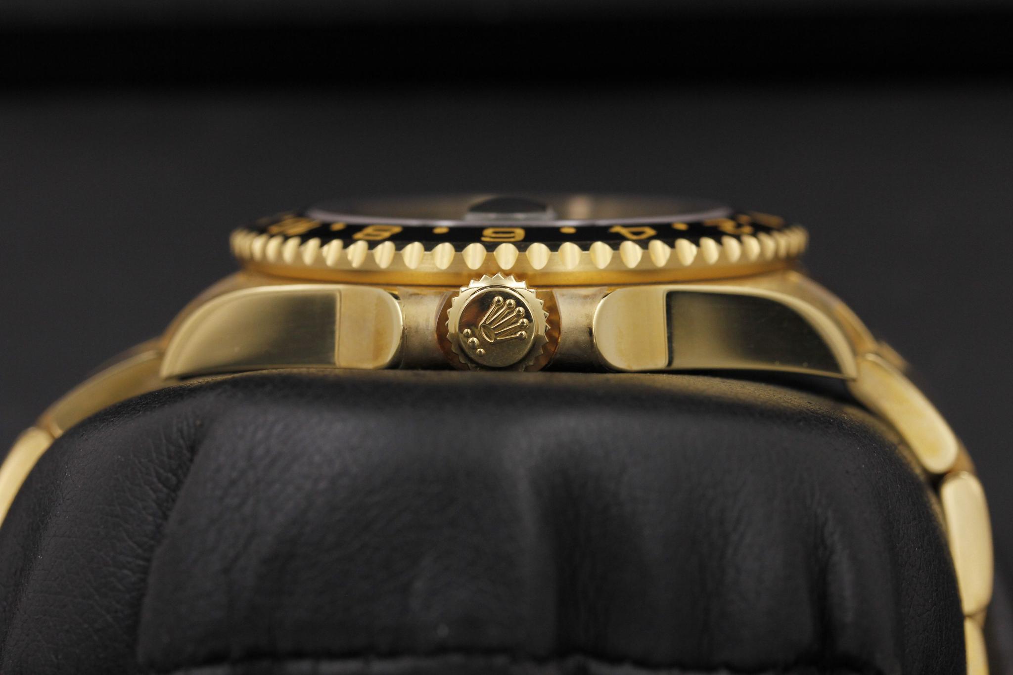 Watch Image 3