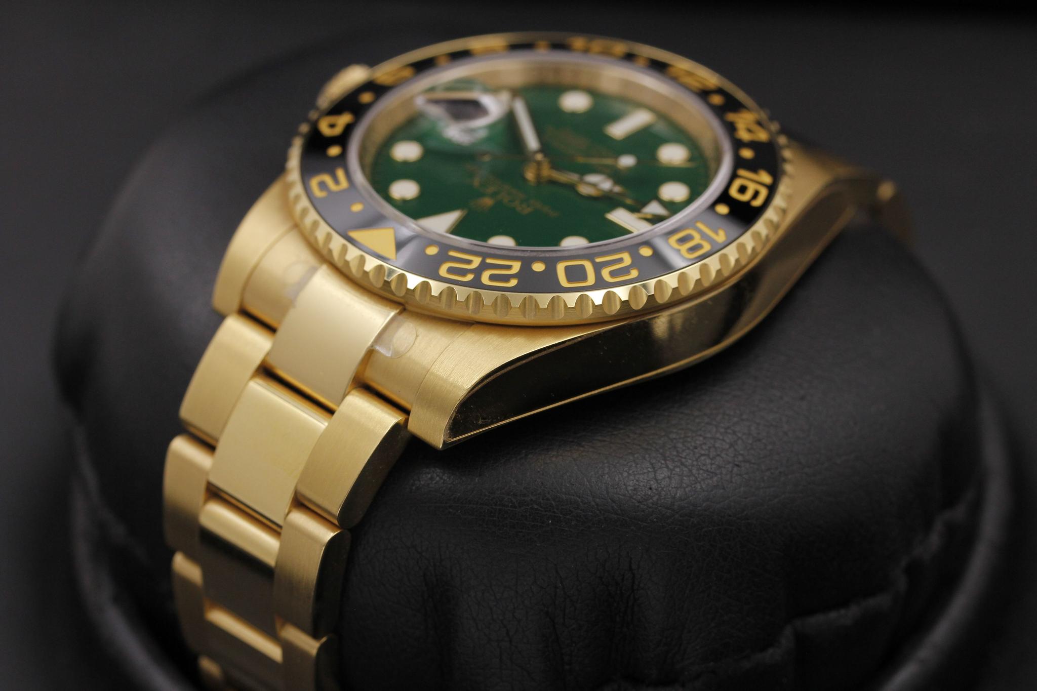 Watch Image 5