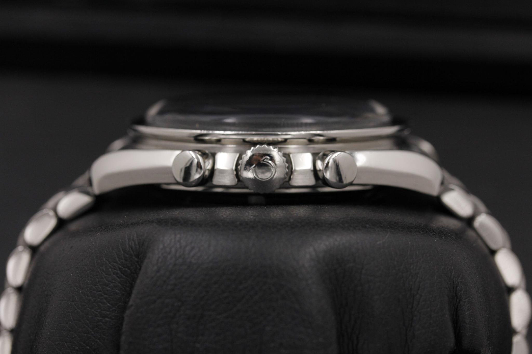 Watch Image 4