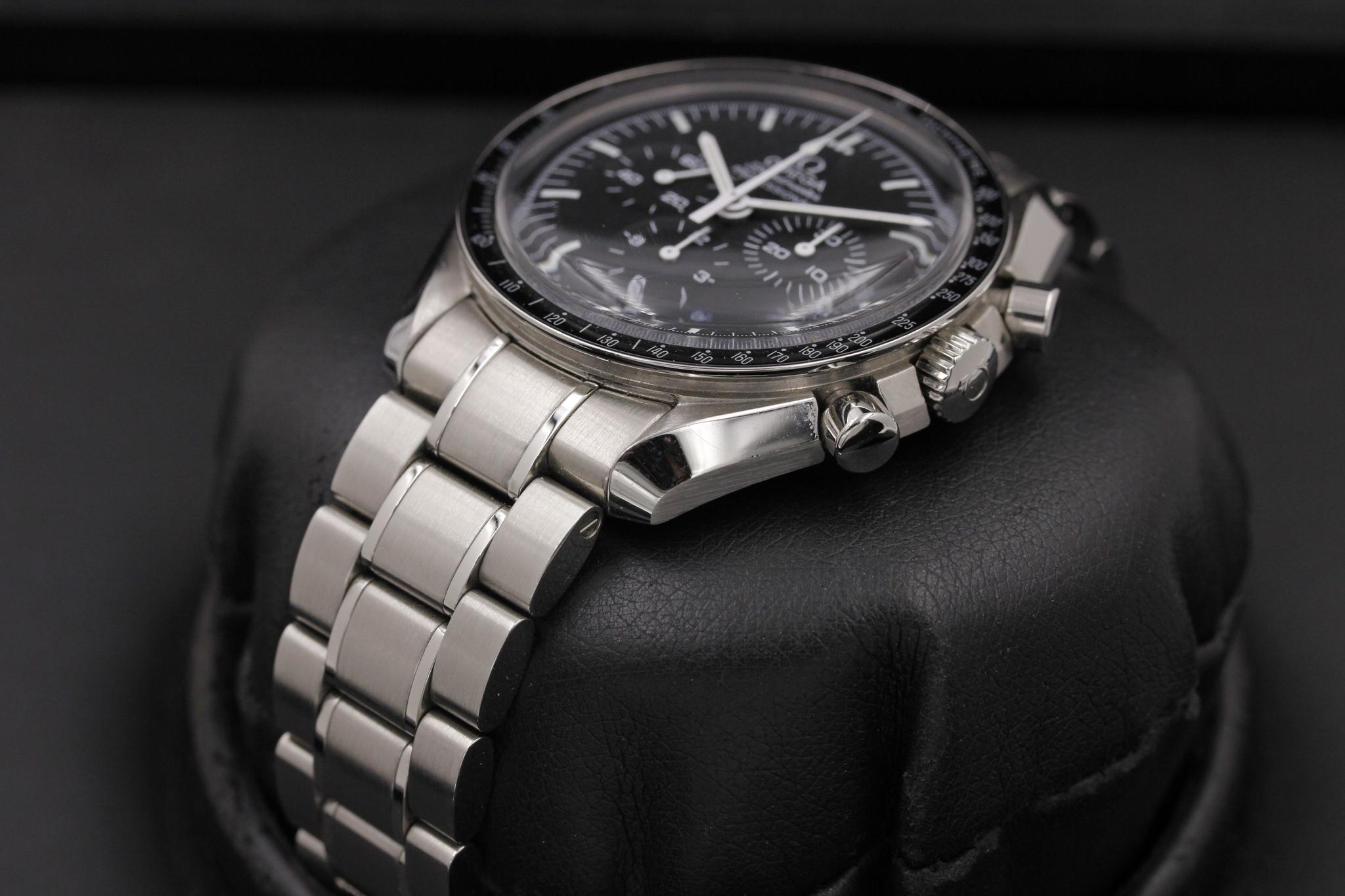 Watch Image 2