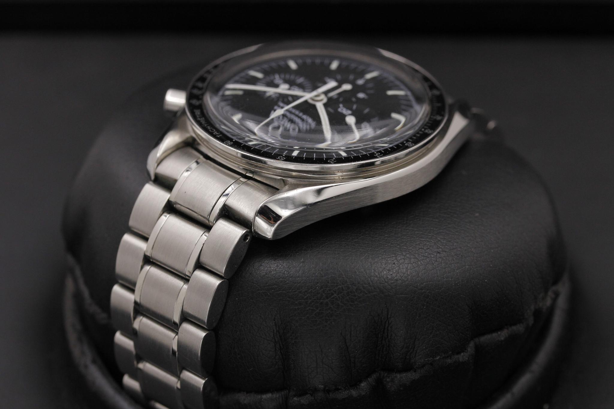 Watch Image 5