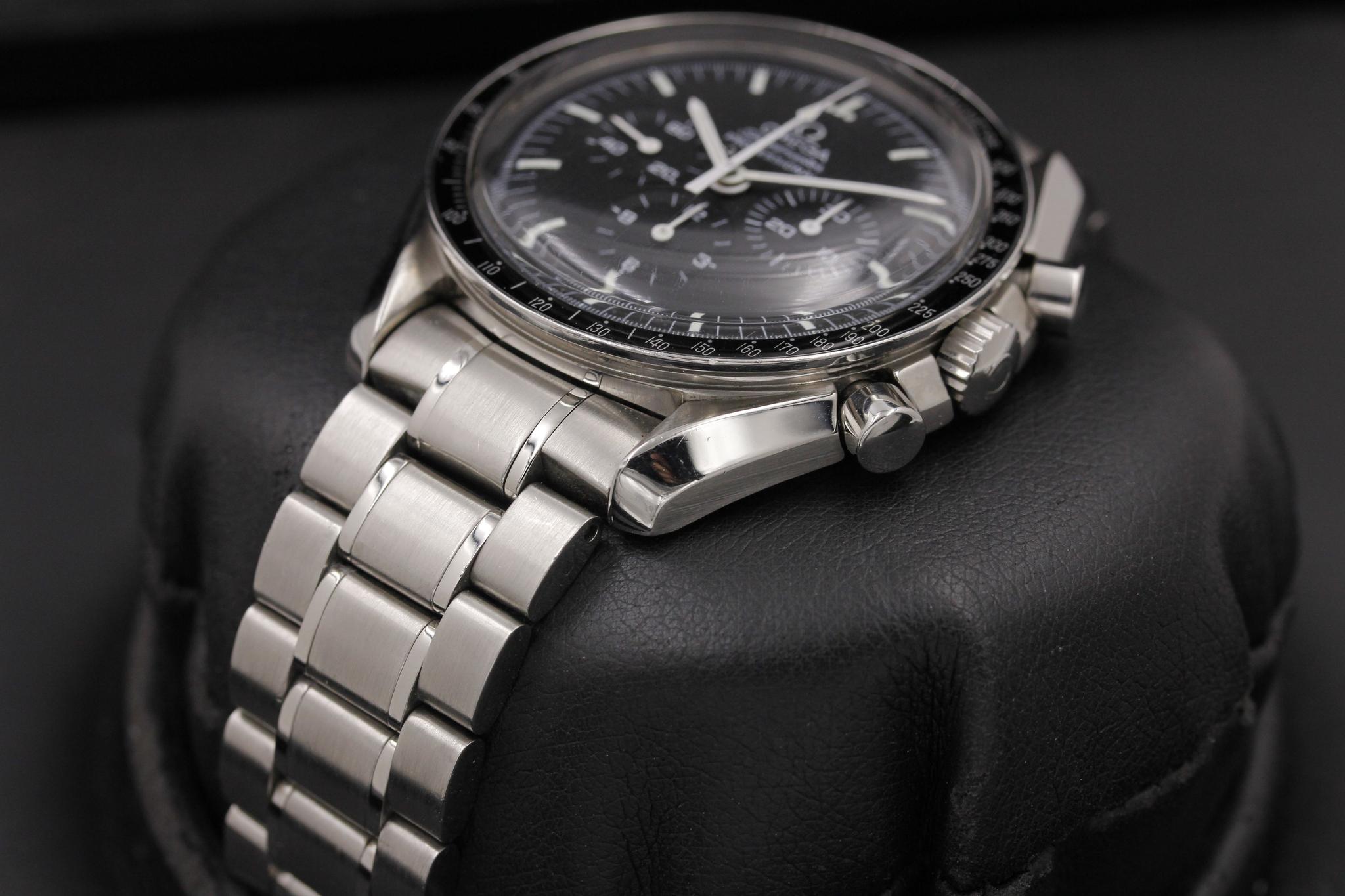 Watch Image 2